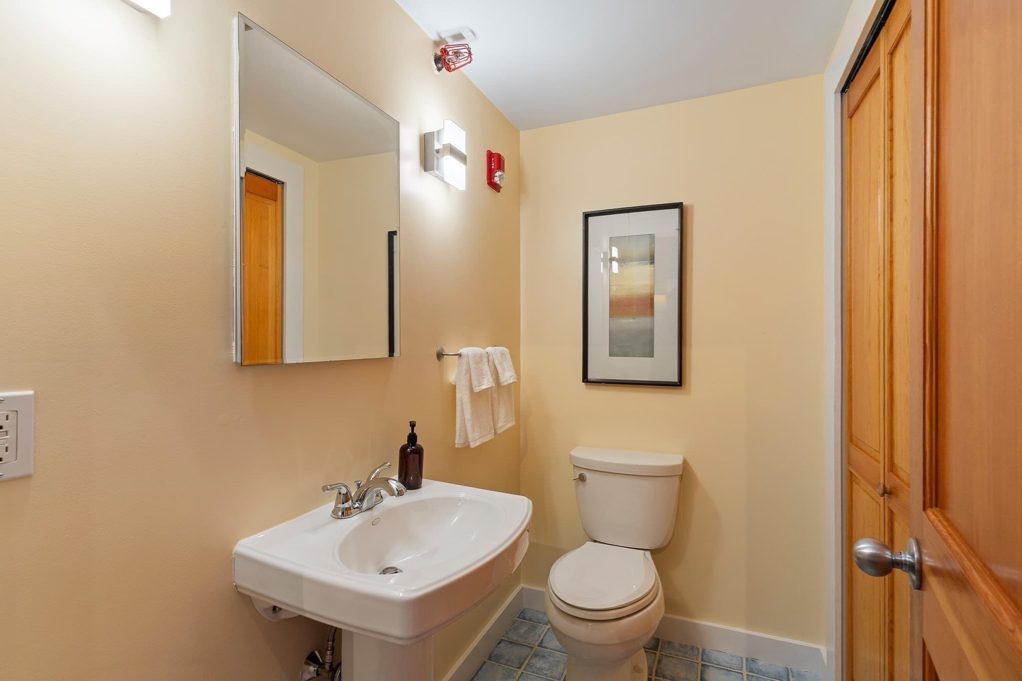 Condominium at 1 Tannery Brook Row # 1E, Somerville MA 02144, Somerville, photo 24 of 26