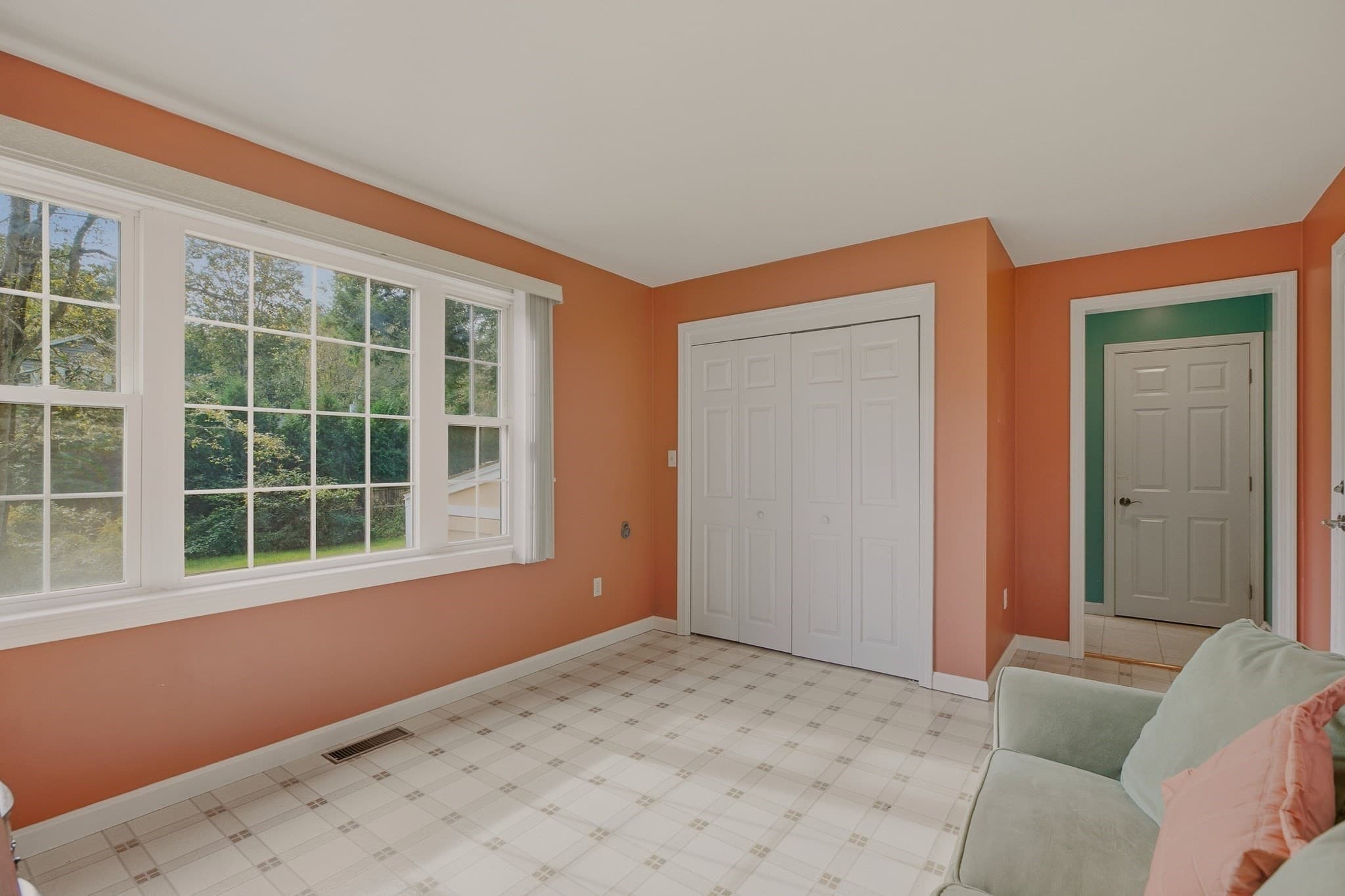 Single Family Residence at 66 Eleanor St, Dartmouth MA 02747, Dartmouth, photo 6 of 37