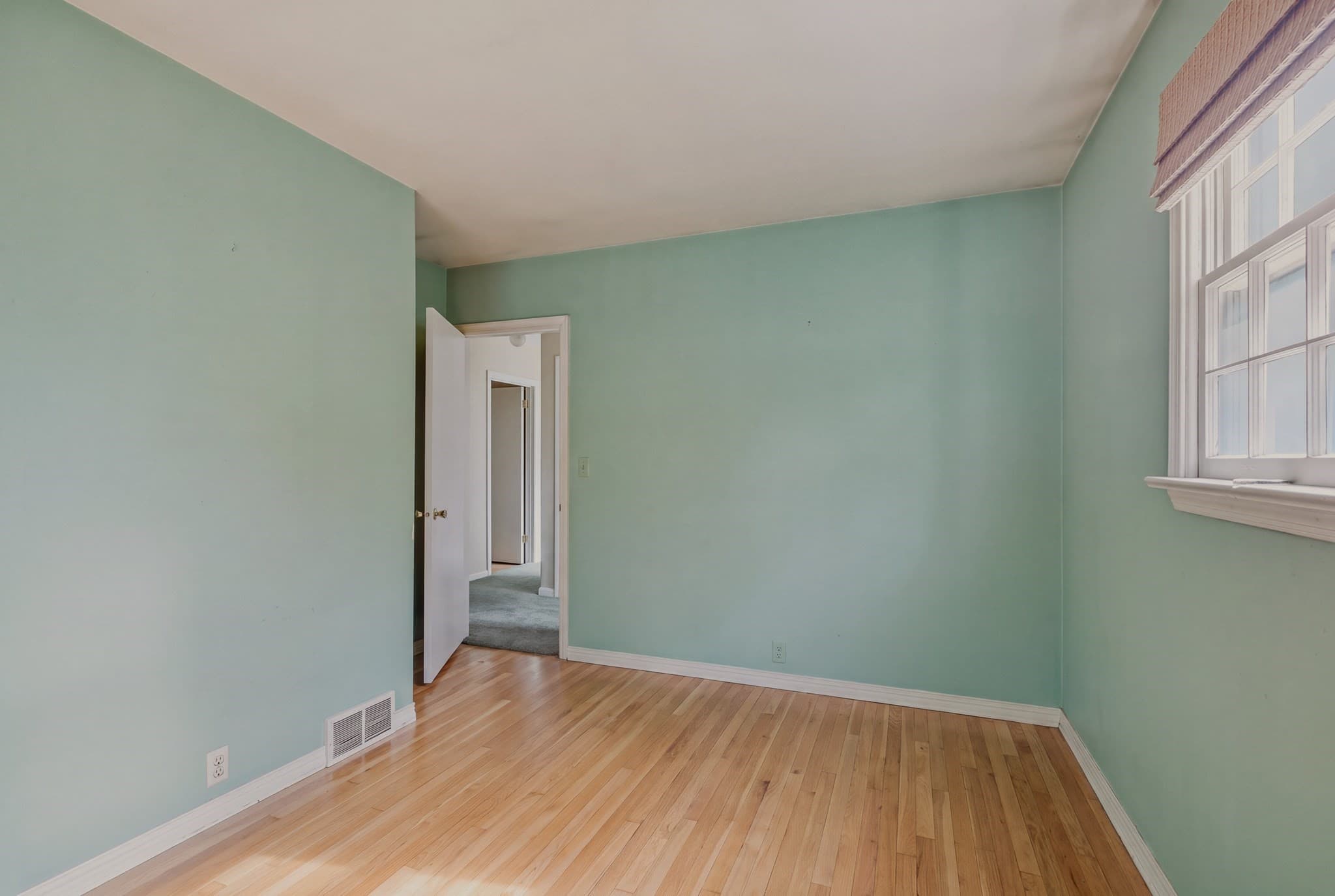 Single Family Residence at 66 Eleanor St, Dartmouth MA 02747, Dartmouth, photo 18 of 37