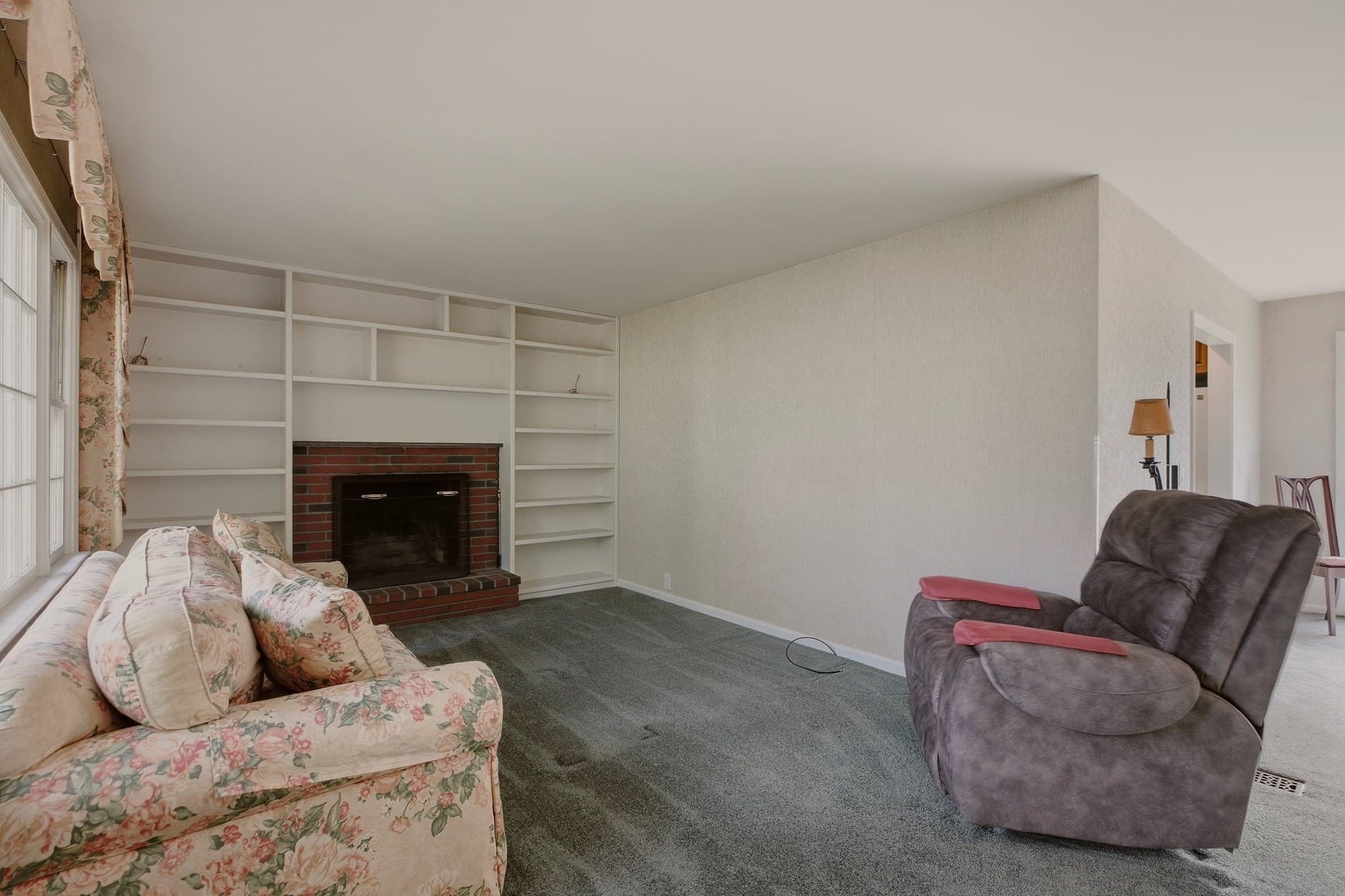 Single Family Residence at 66 Eleanor St, Dartmouth MA 02747, Dartmouth, photo 15 of 37