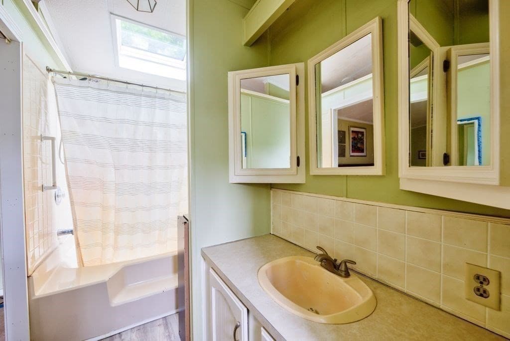 Mobile Home at 305 Turnpike St=235 5th St # 235, Easton MA 02375, Easton, photo 13 of 17