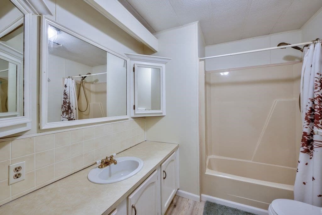 Mobile Home at 305 Turnpike St=235 5th St # 235, Easton MA 02375, Easton, photo 17 of 17