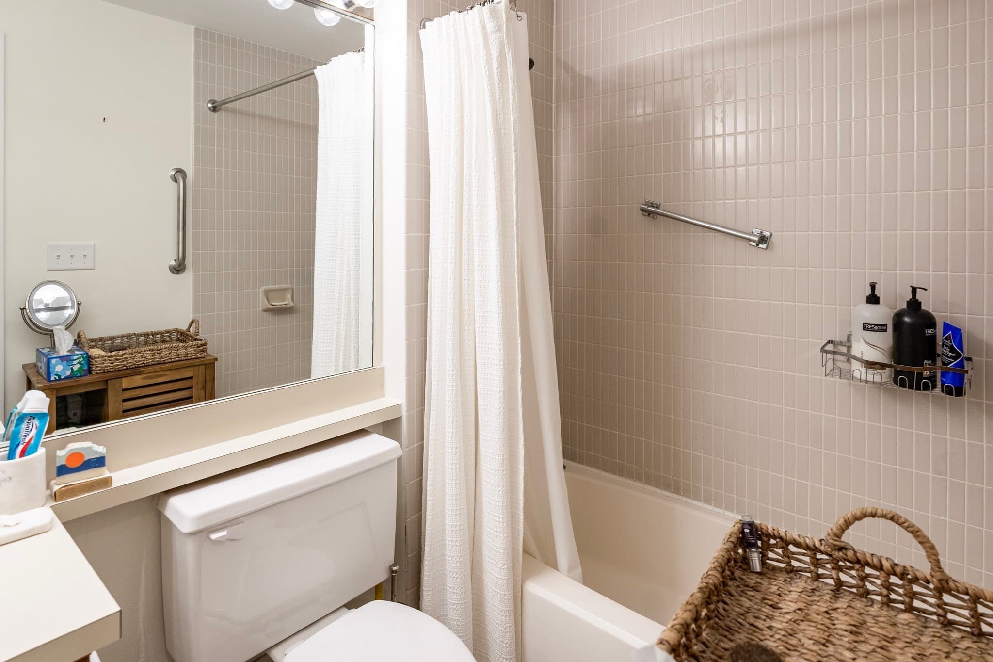 Condominium at 350 Revere Beach Blvd # 9T, Revere MA 02151, Revere, photo 12 of 39