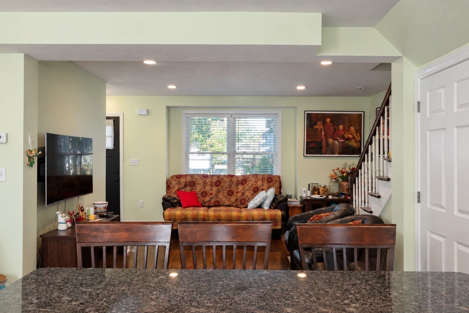 Condominium at 156 Elmwood Ave # B, Quincy MA 02170, Quincy, photo 6 of 22