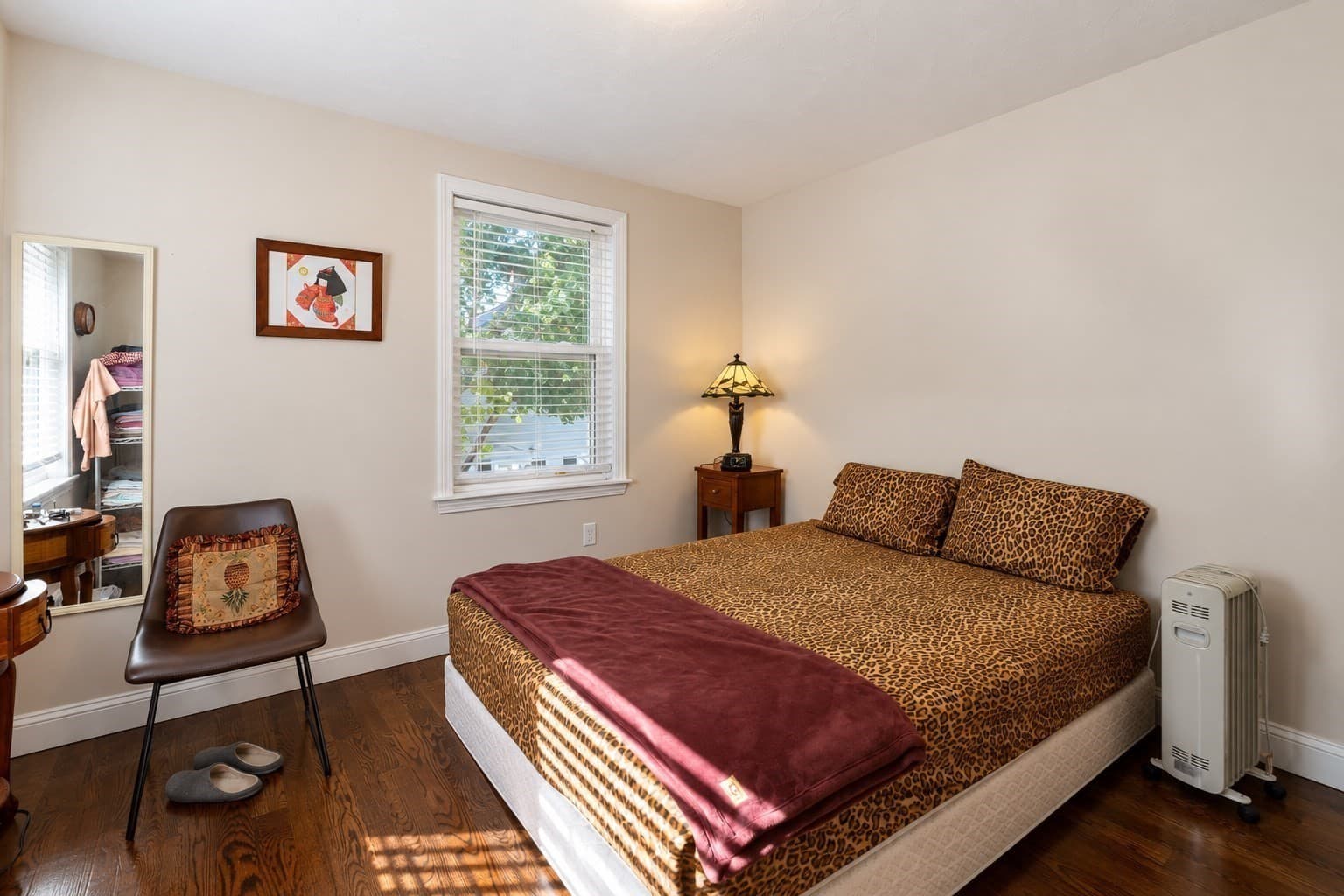 Condominium at 156 Elmwood Ave # B, Quincy MA 02170, Quincy, photo 13 of 22