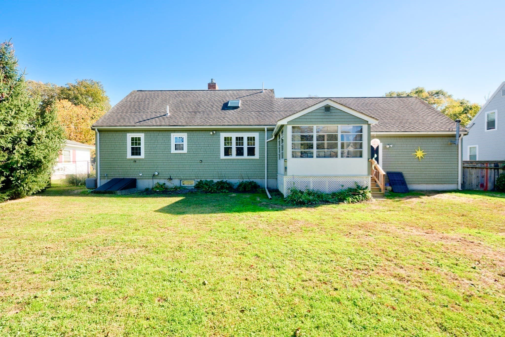 Single Family Residence at 55 Mellen St, Brockton MA 02301, Brockton, photo 7 of 42
