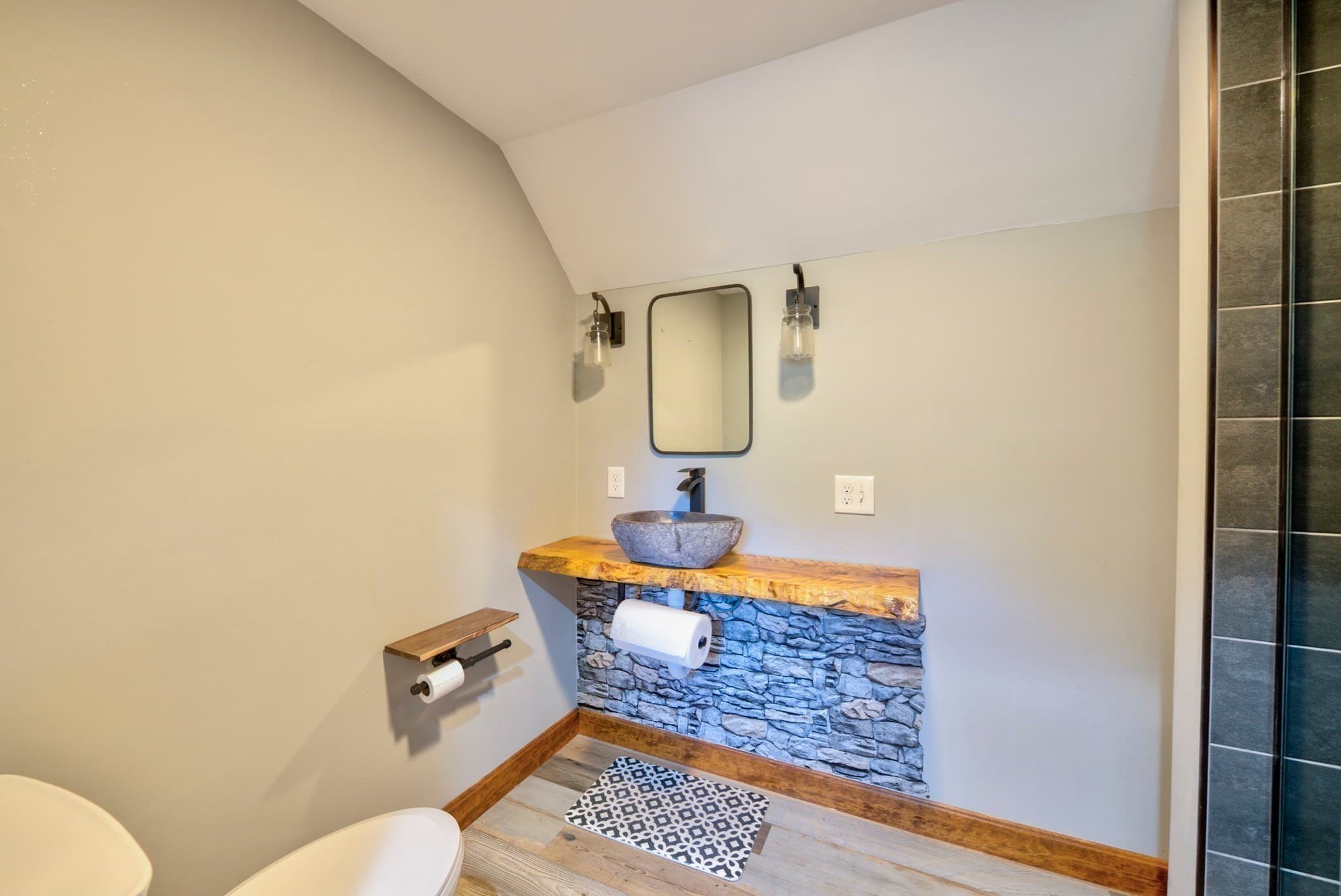 Single Family Residence at 55 Mellen St, Brockton MA 02301, Brockton, photo 30 of 42