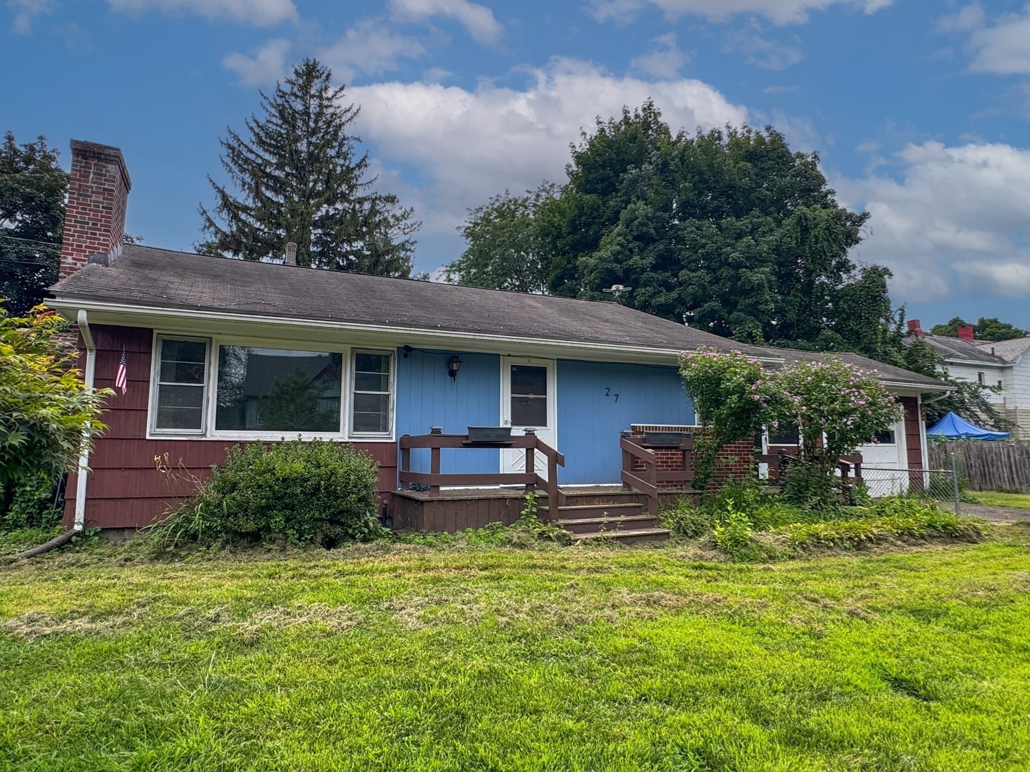 27 Hancock St, Westfield MA 01085