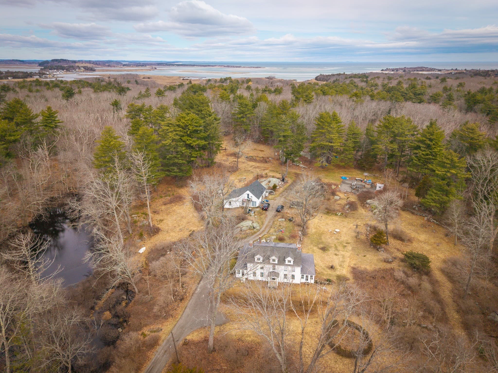 5 Roberts Ct, Gloucester MA 01930