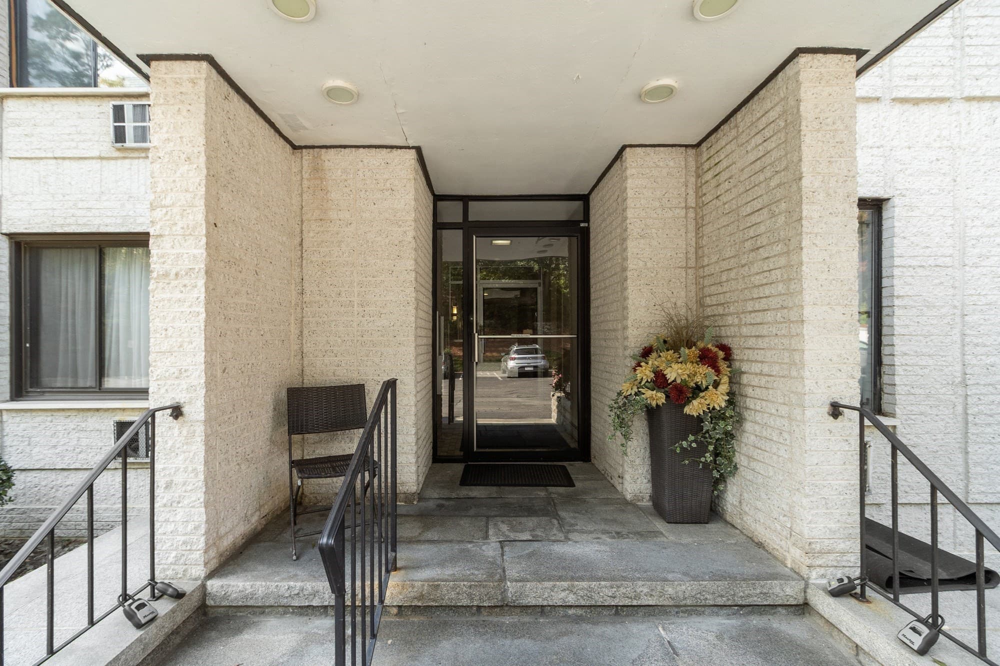 Condominium at 234 Nesmith St # 14, Lowell MA 01852, Lowell, photo 7 of 41