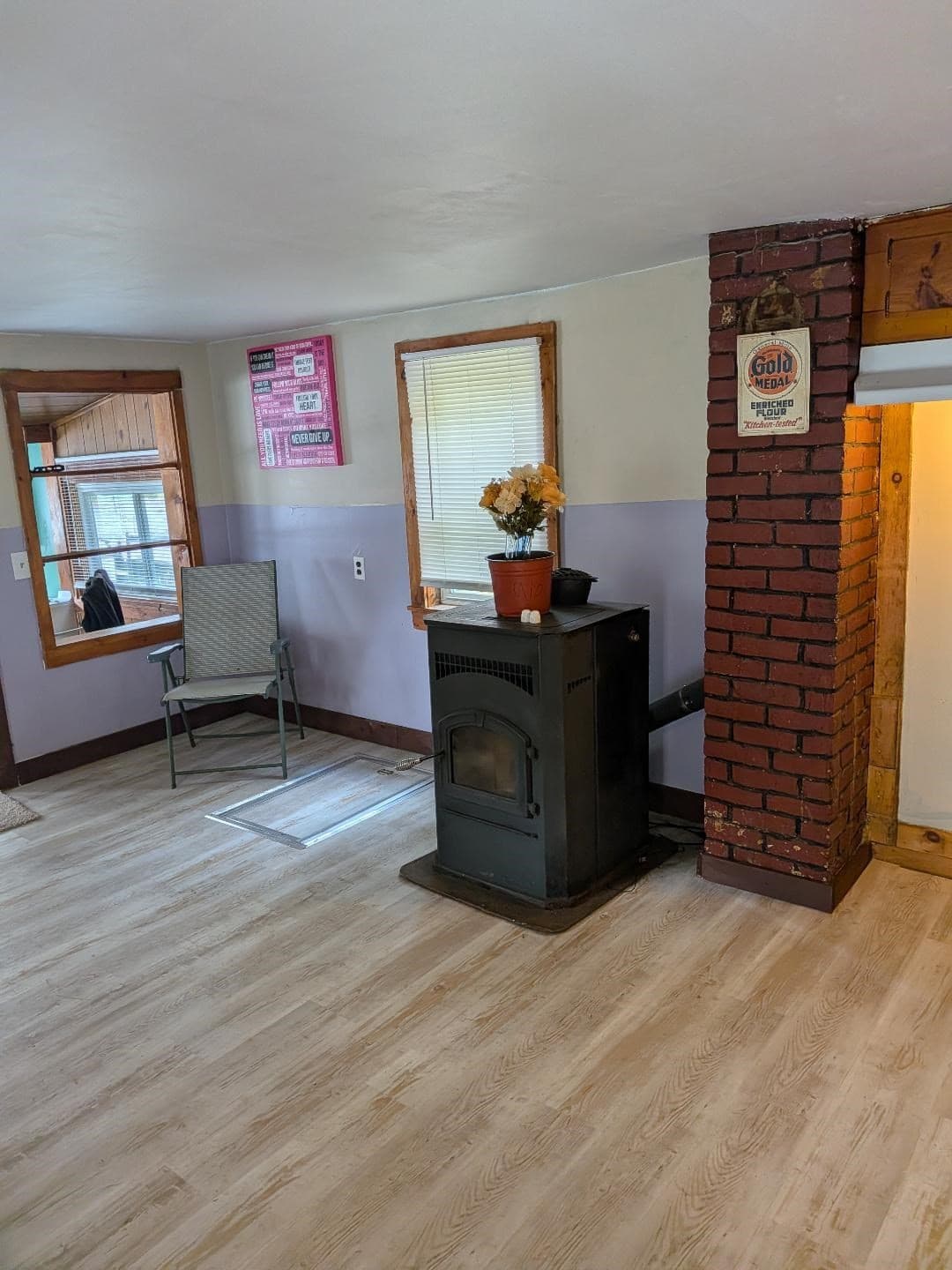 Single Family Residence at 123 Franklin St, Winchendon MA 01475, Winchendon, photo 6 of 7