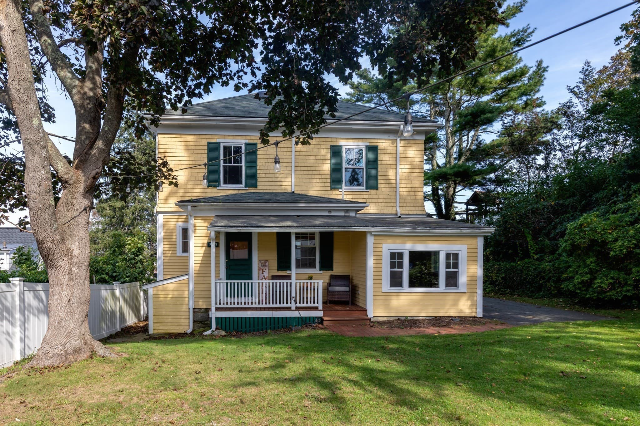 Single Family Residence at 1 Sagamore St, Plymouth MA 02360, Plymouth, photo 7 of 40