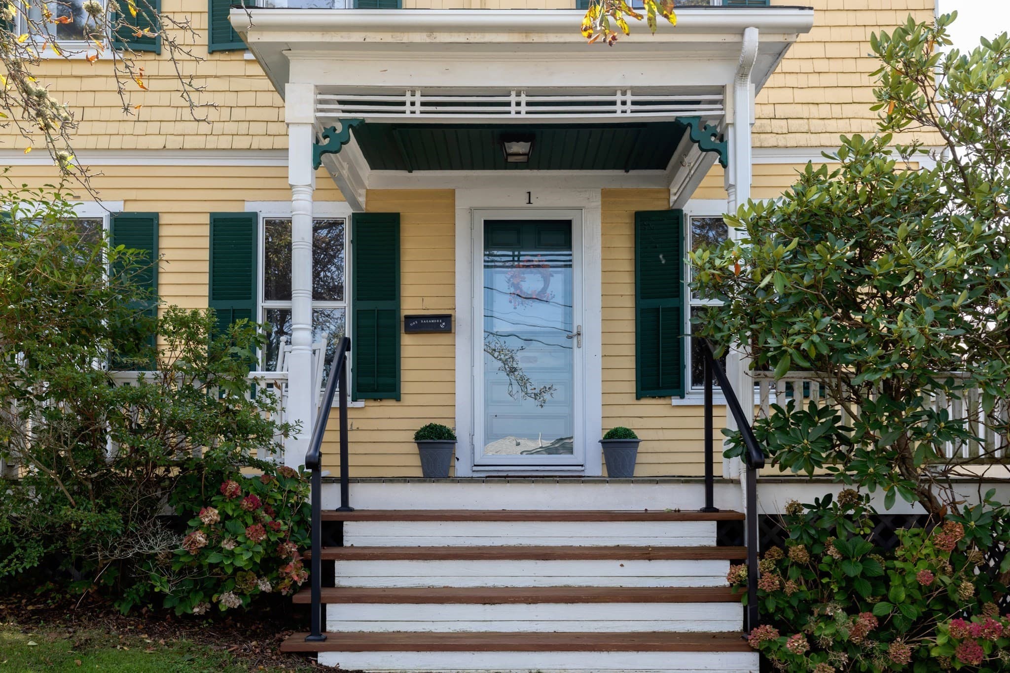Single Family Residence at 1 Sagamore St, Plymouth MA 02360, Plymouth, photo 3 of 40