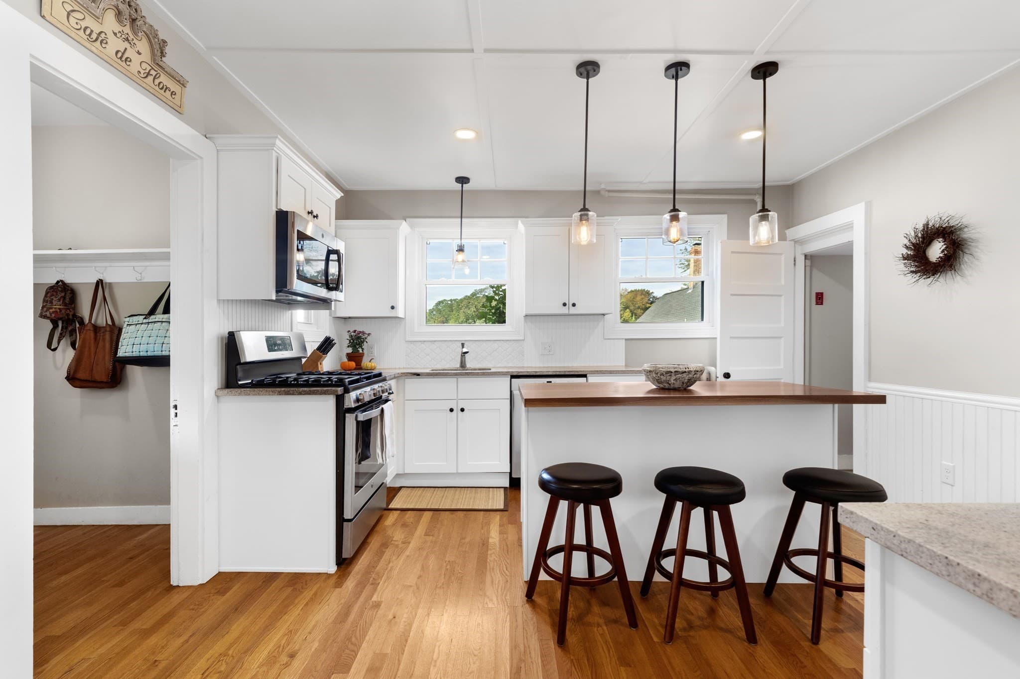 Single Family Residence at 1 Sagamore St, Plymouth MA 02360, Plymouth, photo 25 of 40