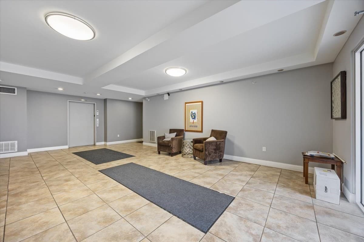 Condominium at 653-659 E 2nd St # 205, Boston MA 02127, Boston, photo 2 of 23