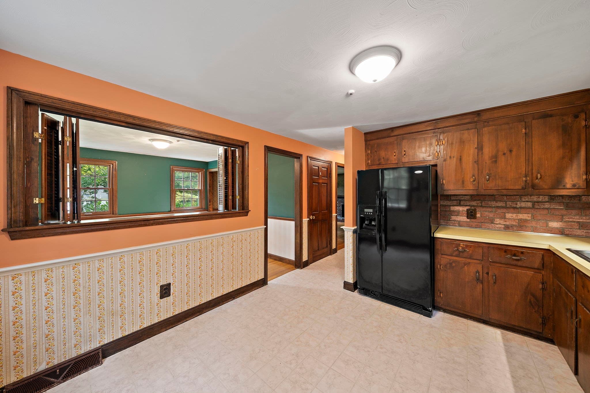 Single Family Residence at 215 Bay State Cir, Hanson MA 02341, Hanson, photo 5 of 28