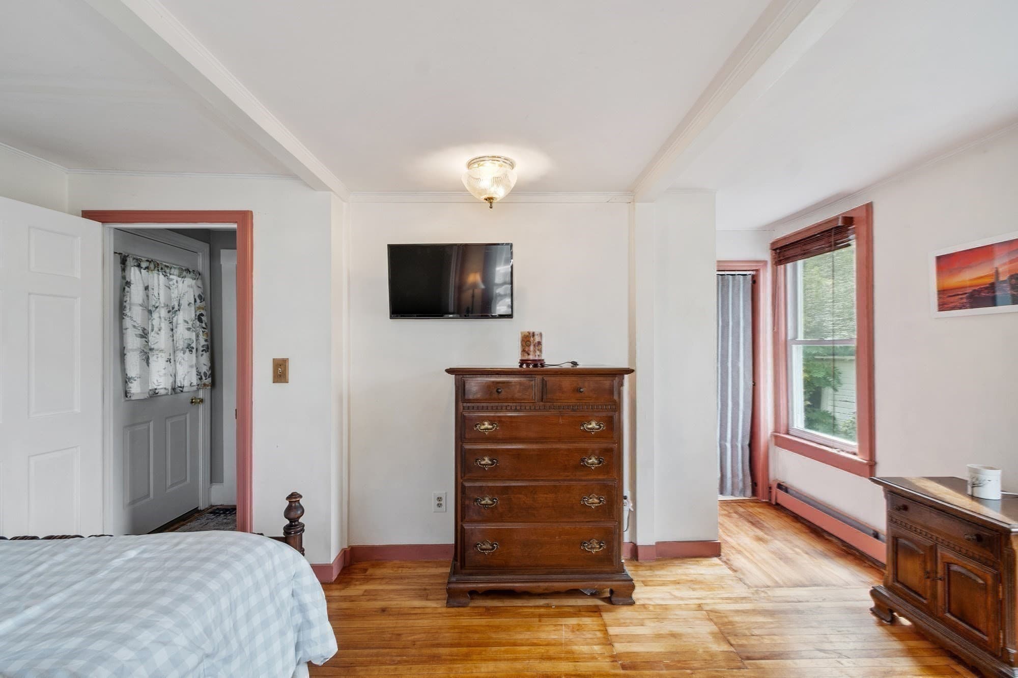 Single Family Residence at 2 Hill St, Amesbury MA 01913, Amesbury, photo 16 of 39