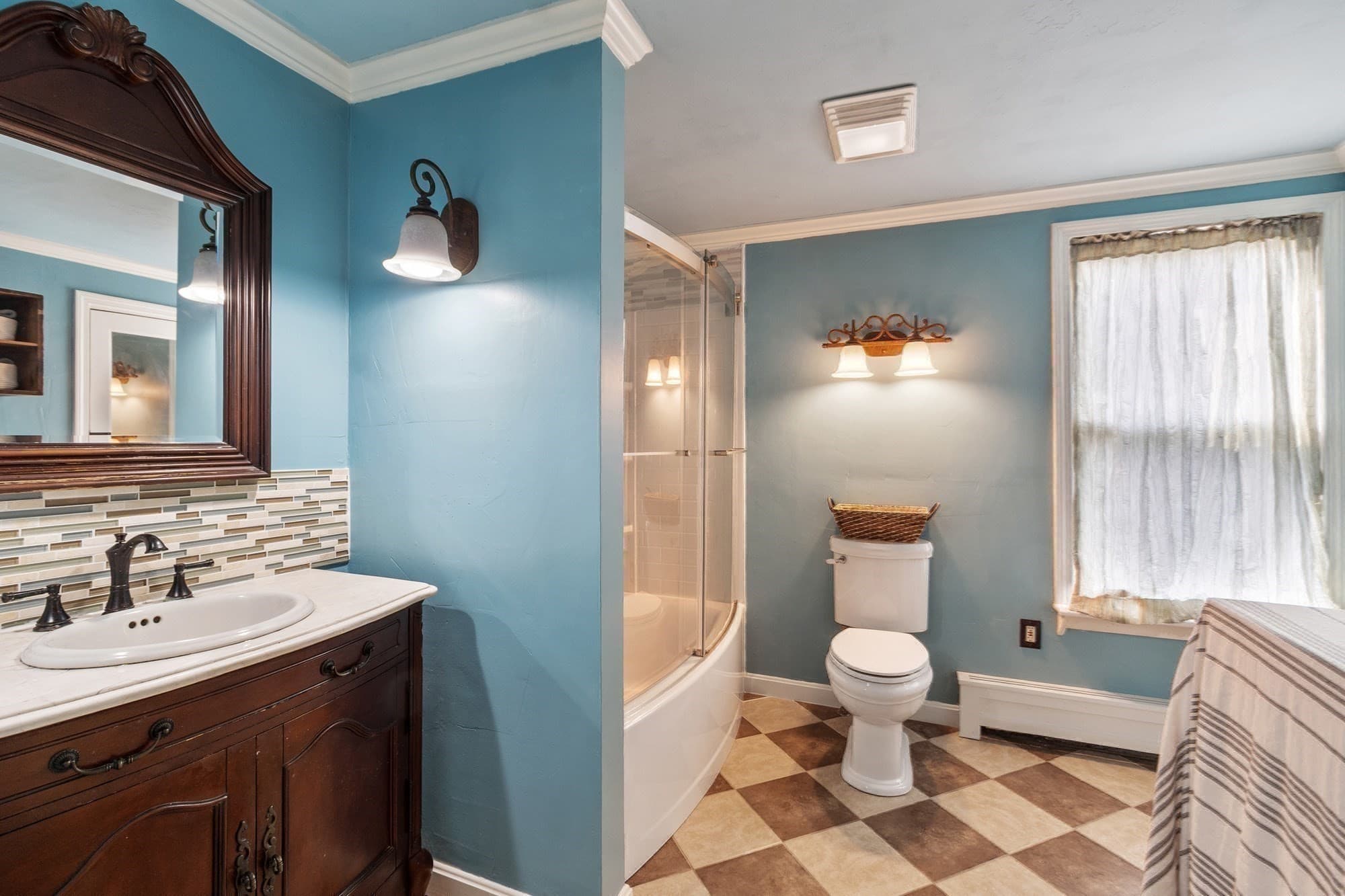 Single Family Residence at 2 Hill St, Amesbury MA 01913, Amesbury, photo 18 of 39
