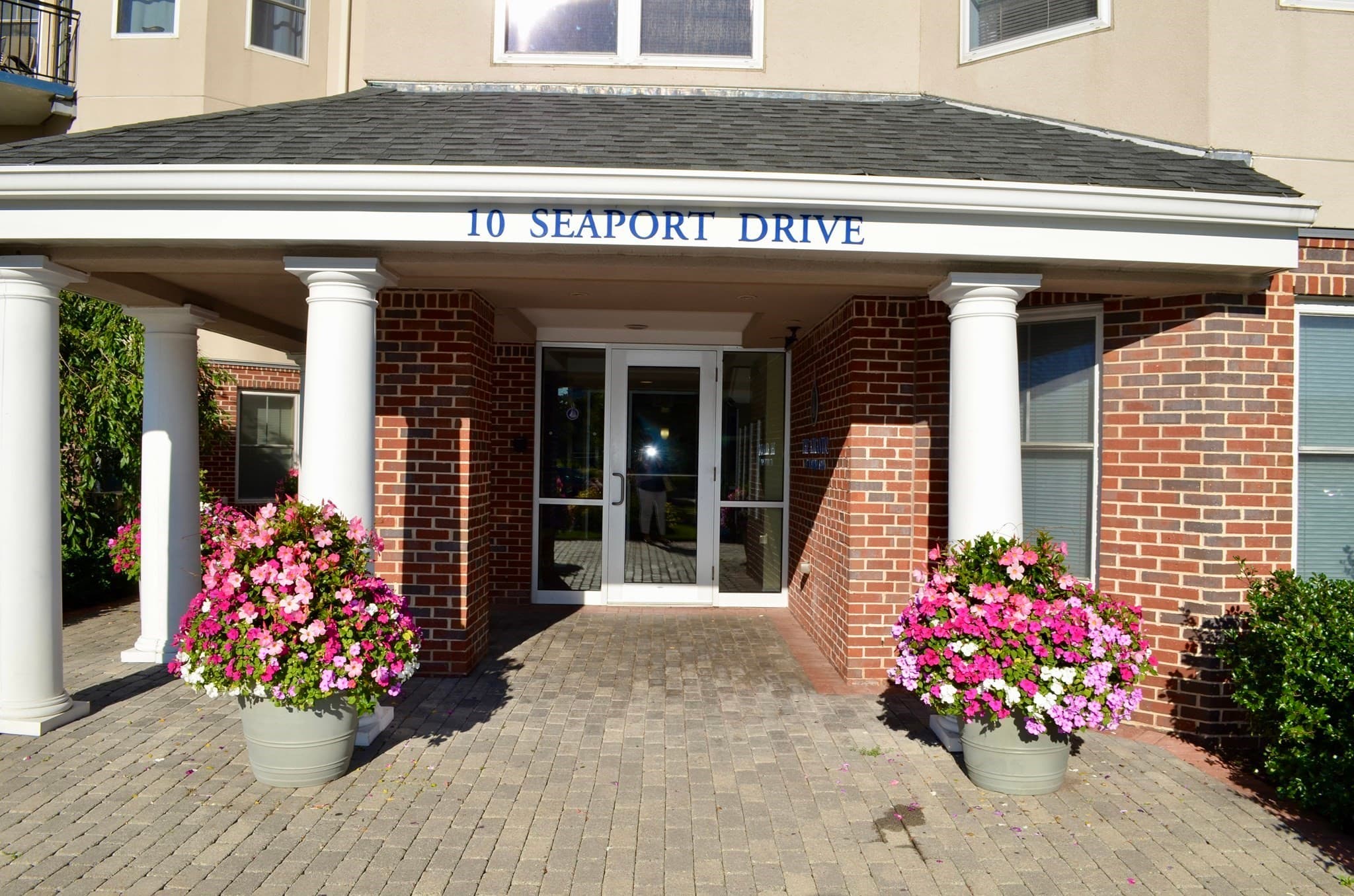 Condominium at 10 Seaport Dr # 2617, Quincy MA 02171, Quincy, photo 3 of 26