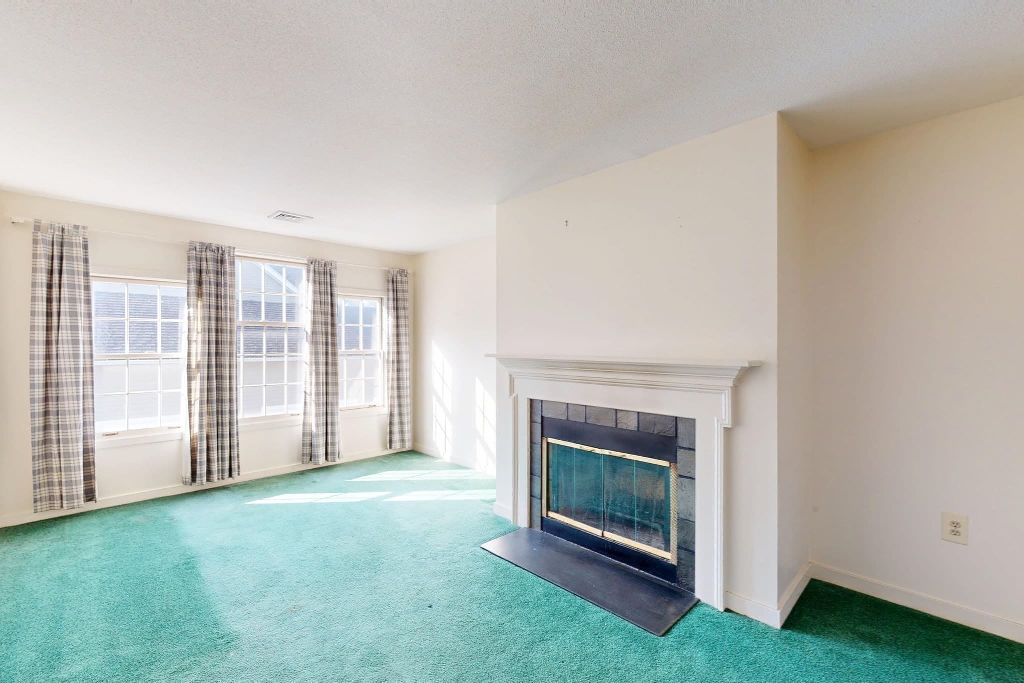 Condominium at 62 Amity Place # 62, Amherst MA 01002, Amherst, photo 9 of 27