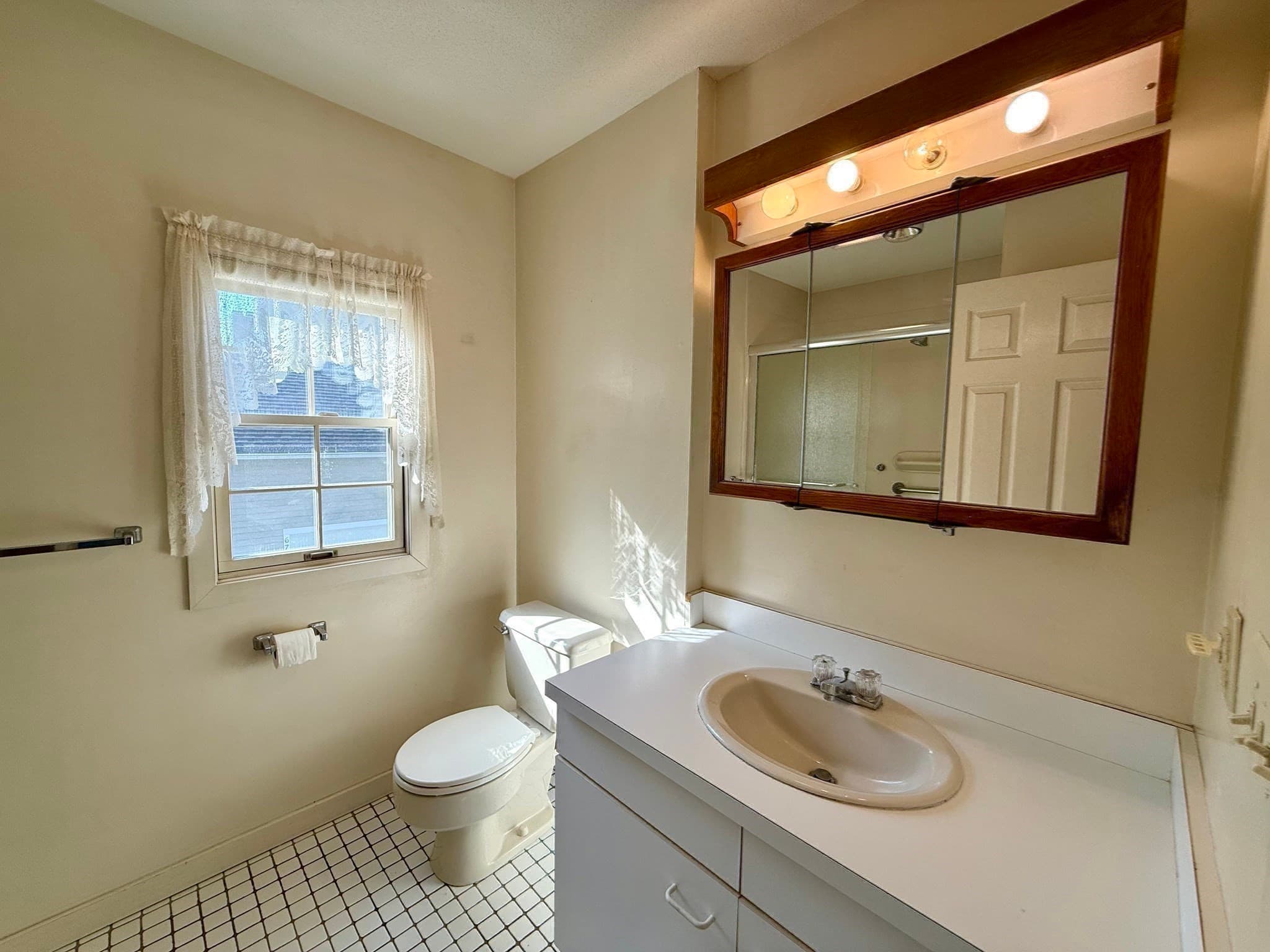 Condominium at 62 Amity Place # 62, Amherst MA 01002, Amherst, photo 14 of 27