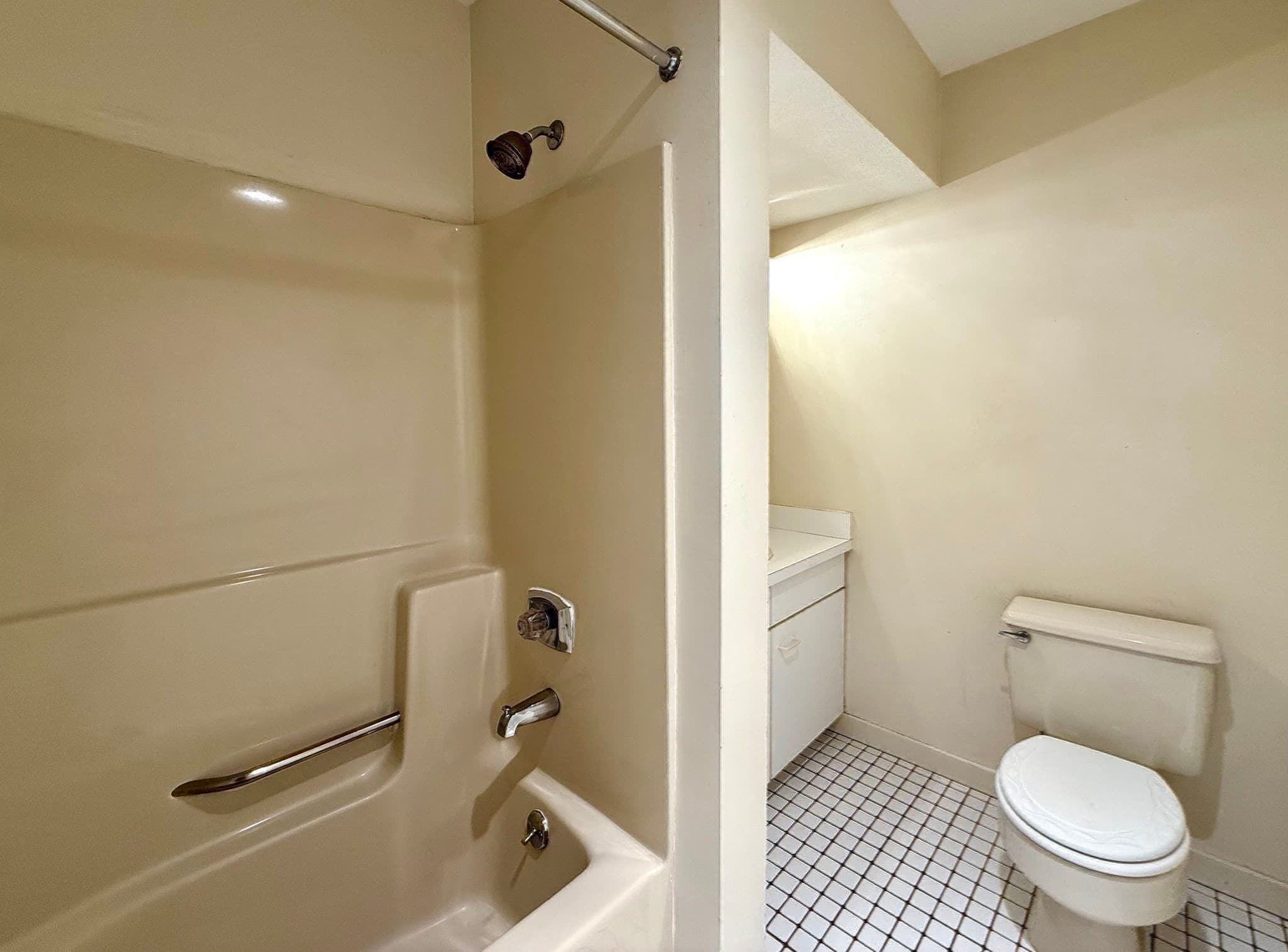Condominium at 62 Amity Place # 62, Amherst MA 01002, Amherst, photo 21 of 27