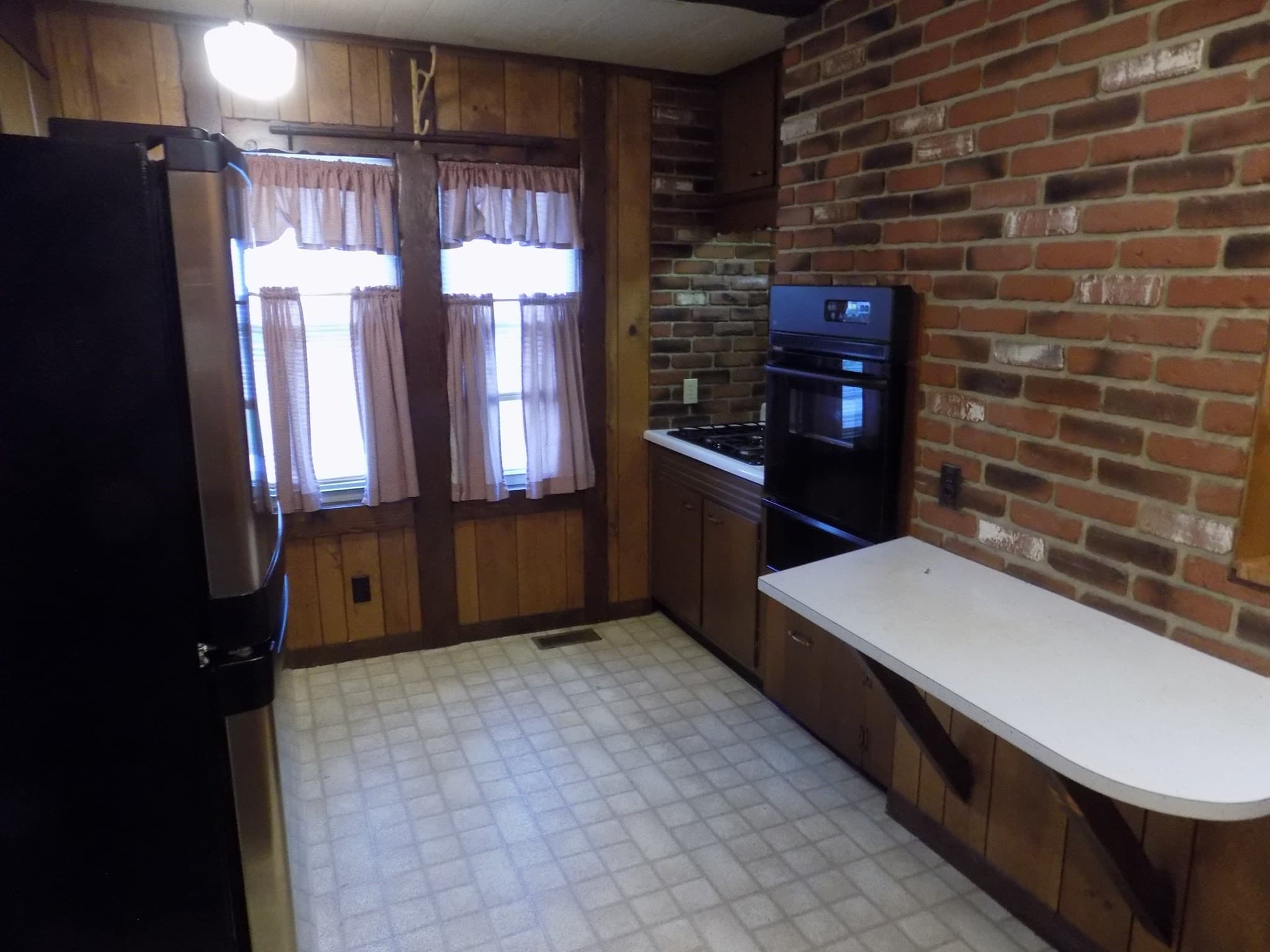 Single Family Residence at 1346 President Ave., Fall River MA 02720, Fall River, photo 5 of 38