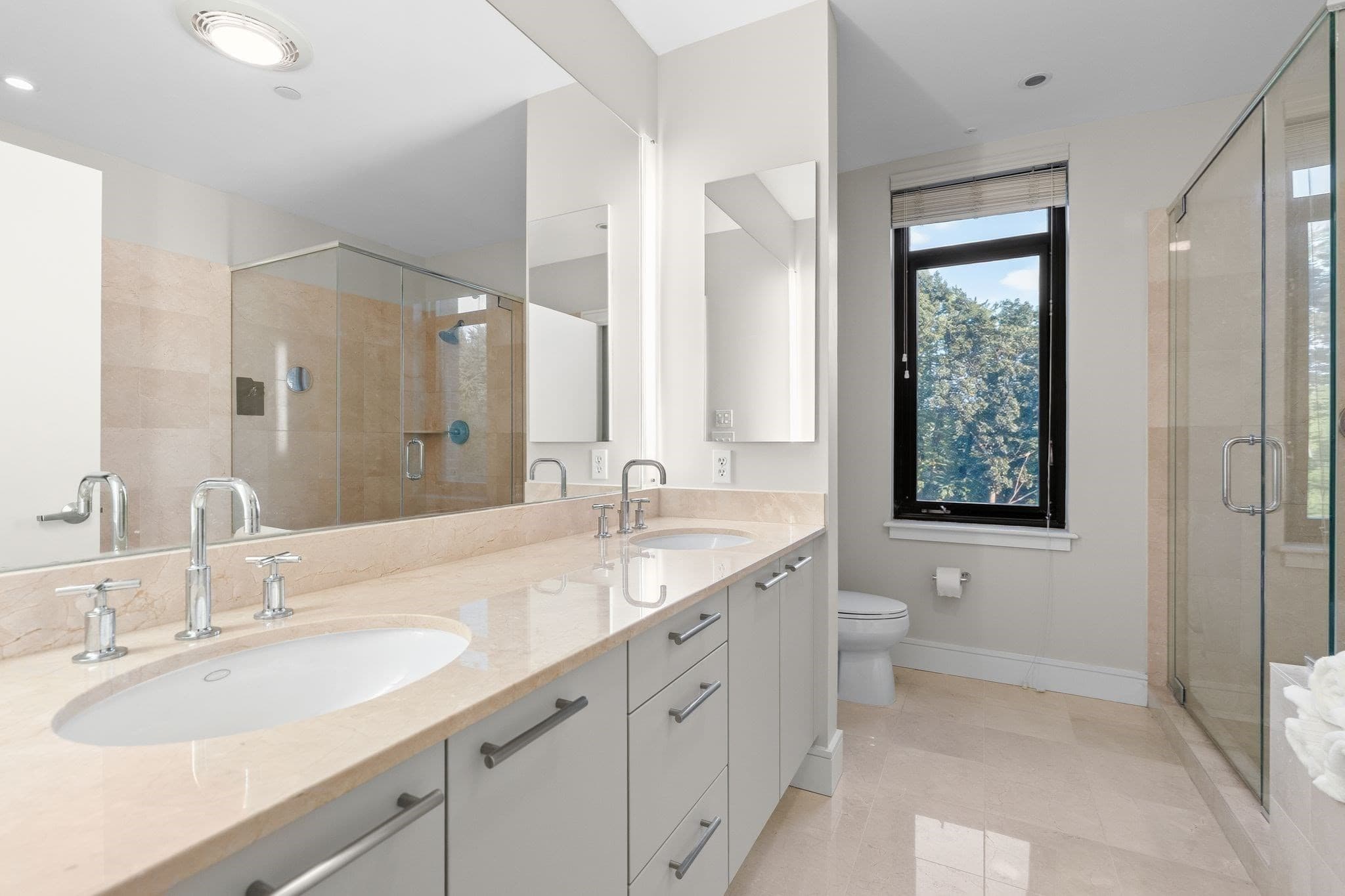 Condominium at 2400 Beacon # 404, Boston MA 02467, Boston, photo 27 of 42