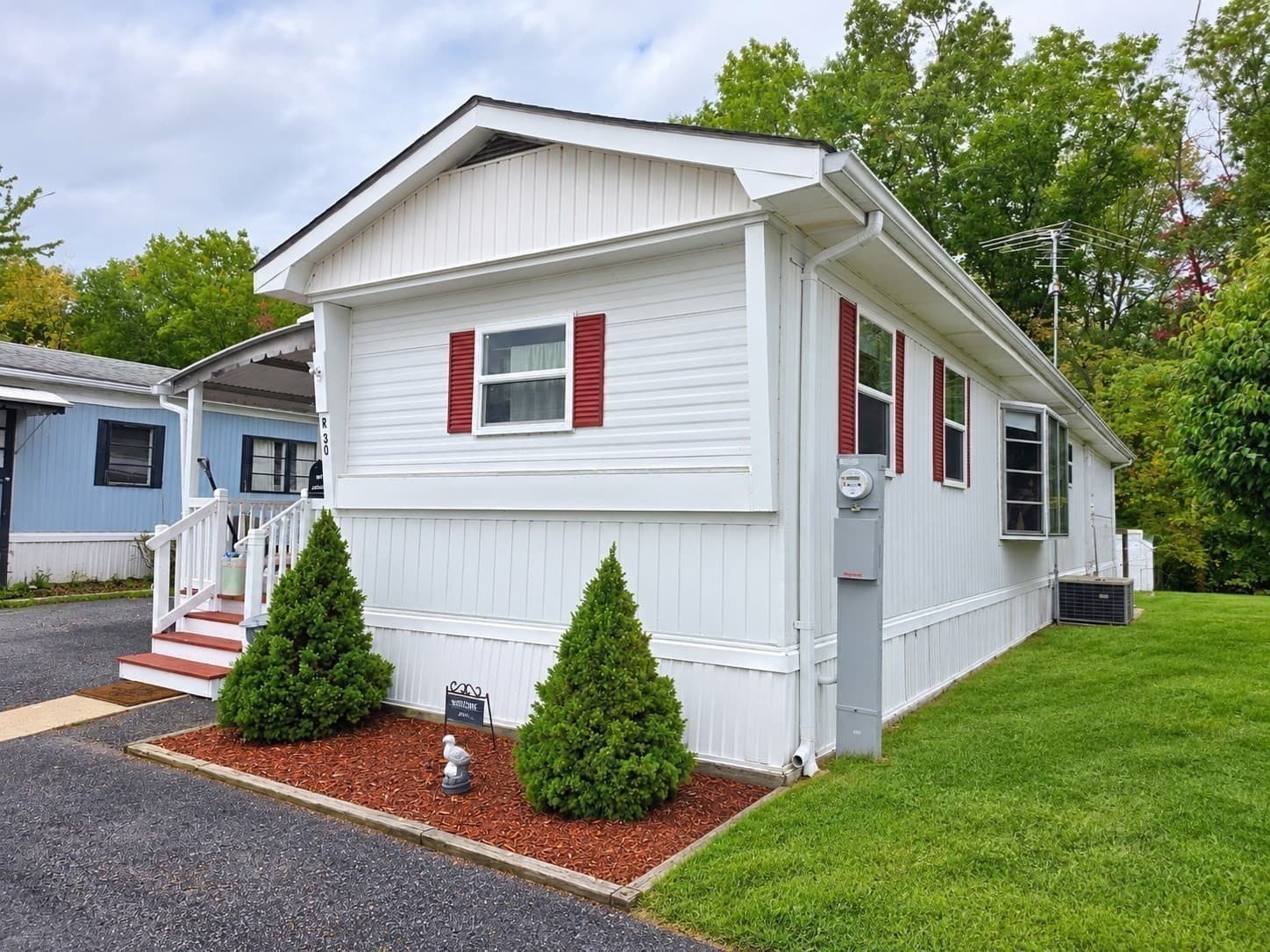 Mobile Home at 300 East Washington St # R30, North Attleboro MA 02760, North Attleboro, photo 12 of 14