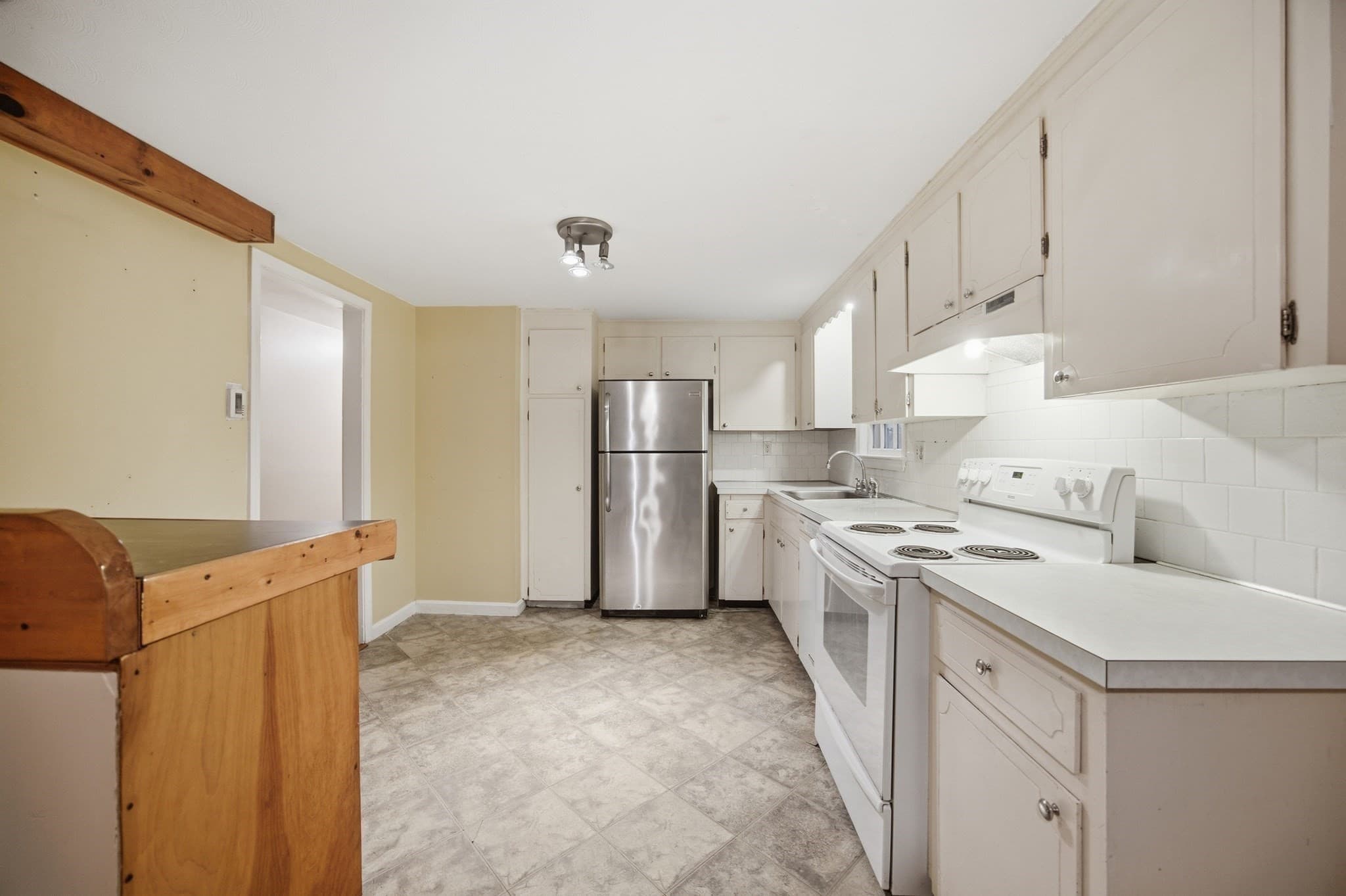 Single Family Residence at 707 Mayflower St, Duxbury MA 02332, Duxbury, photo 12 of 31
