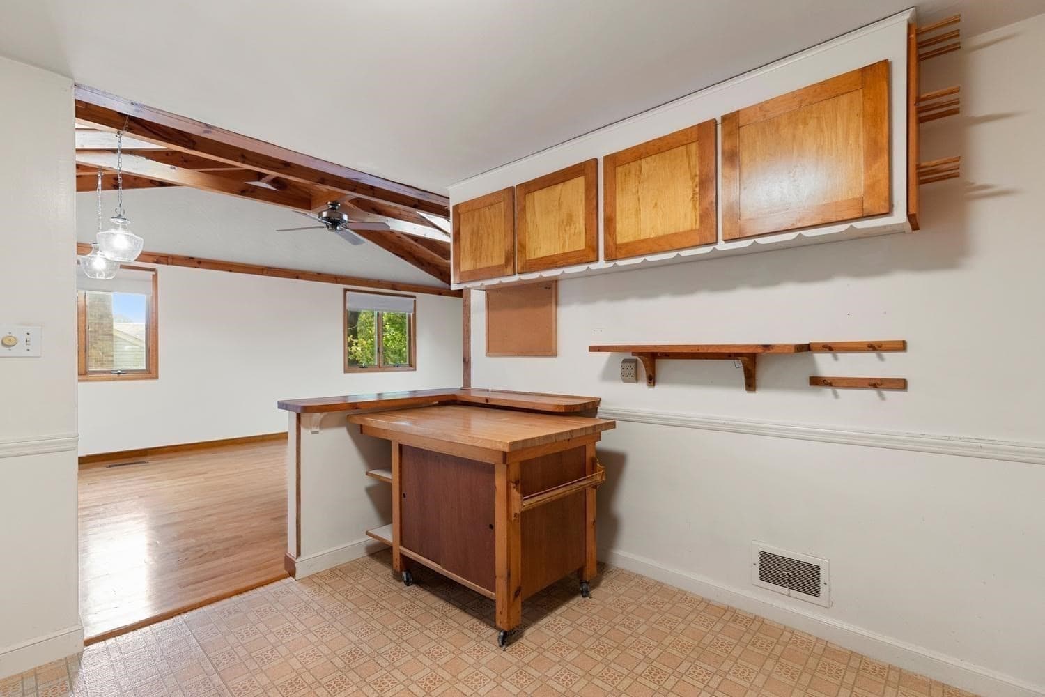 Single Family Residence at 80 Temple Road, Waltham MA 02452, photo 16 of 42