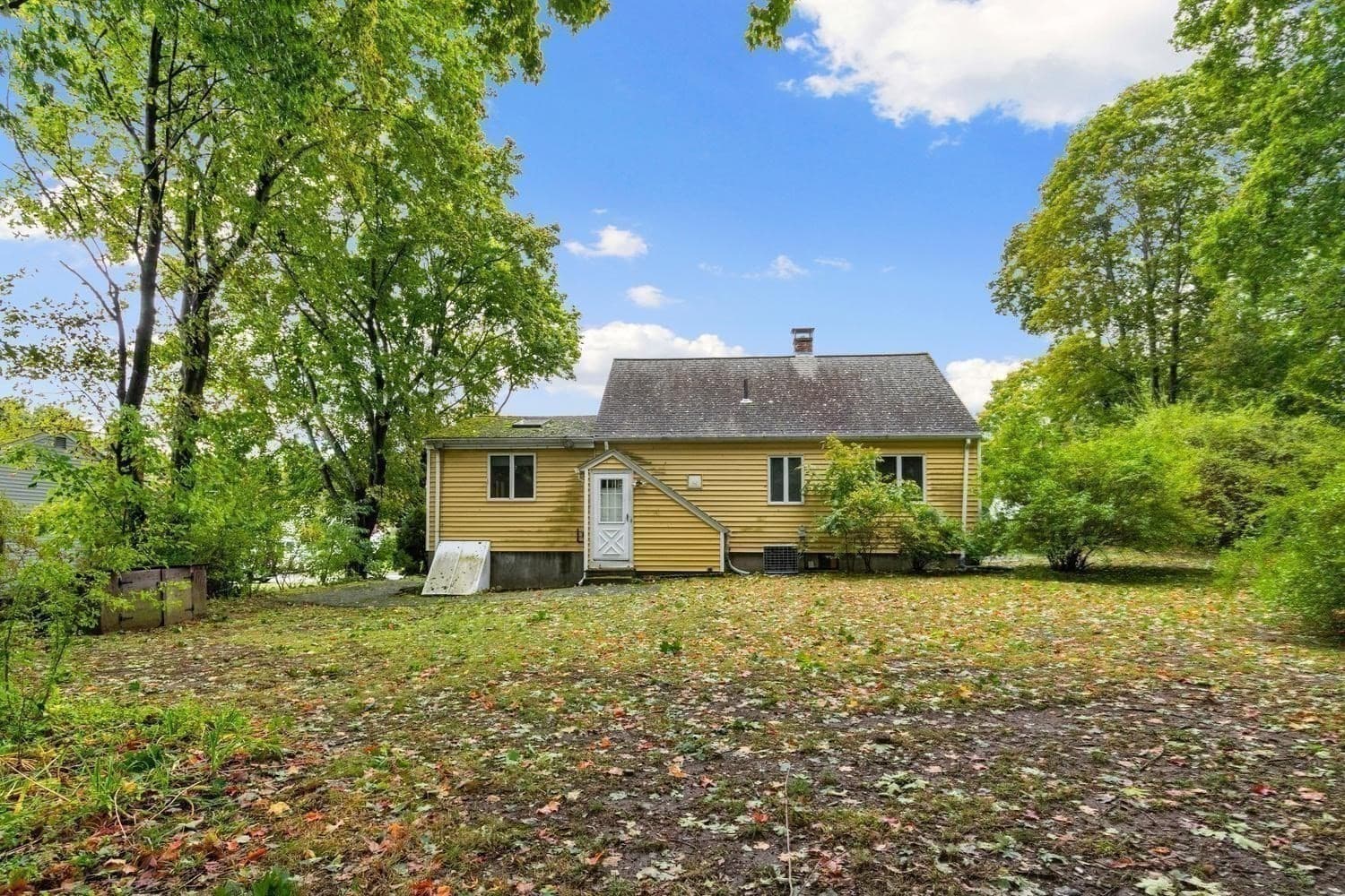 Single Family Residence at 80 Temple Road, Waltham MA 02452, photo 36 of 42