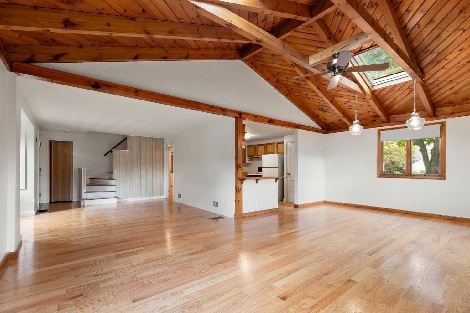 Single Family Residence at 80 Temple Road, Waltham MA 02452, photo 10 of 42