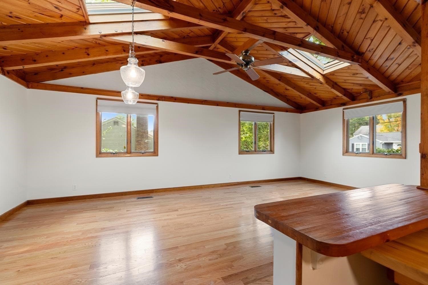 Single Family Residence at 80 Temple Road, Waltham MA 02452, photo 14 of 42
