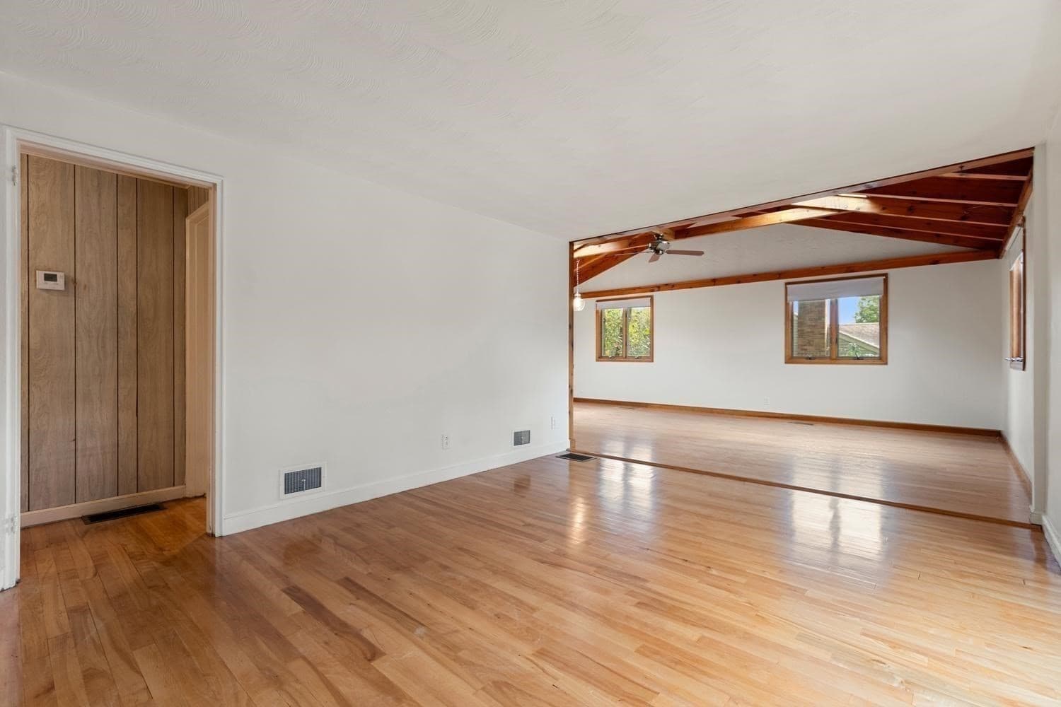 Single Family Residence at 80 Temple Road, Waltham MA 02452, photo 8 of 42