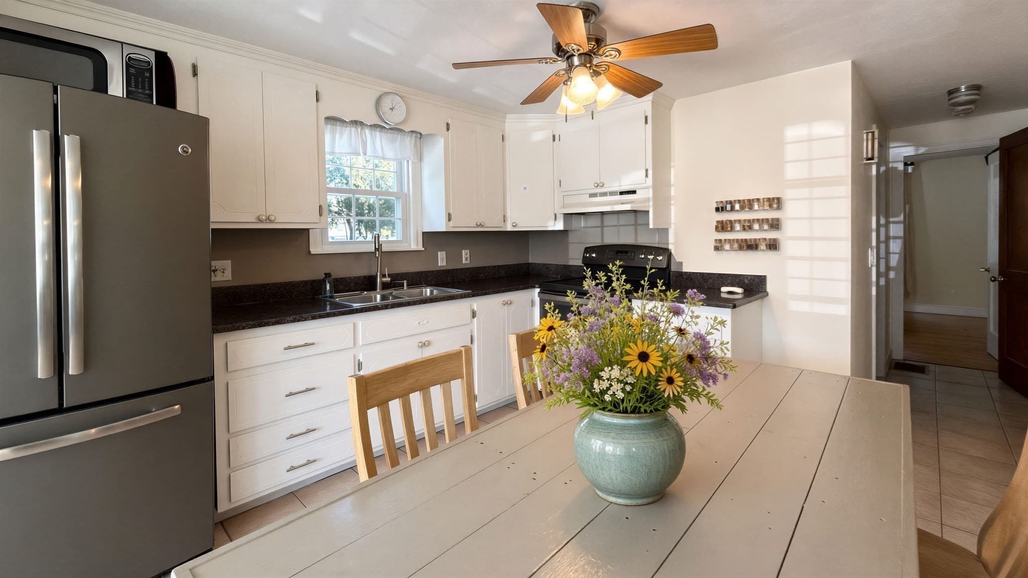 Single Family Residence at 211 Holyoke St, Ludlow MA 01056, Ludlow, photo 6 of 42
