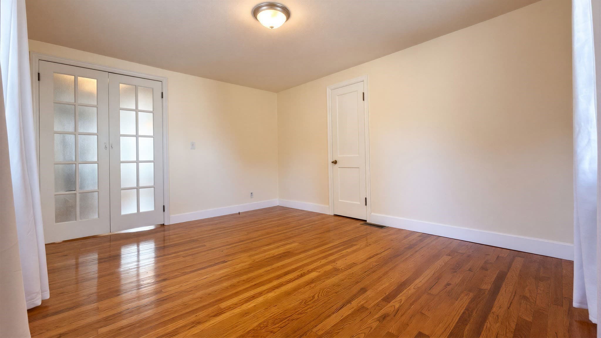 Single Family Residence at 211 Holyoke St, Ludlow MA 01056, Ludlow, photo 12 of 42