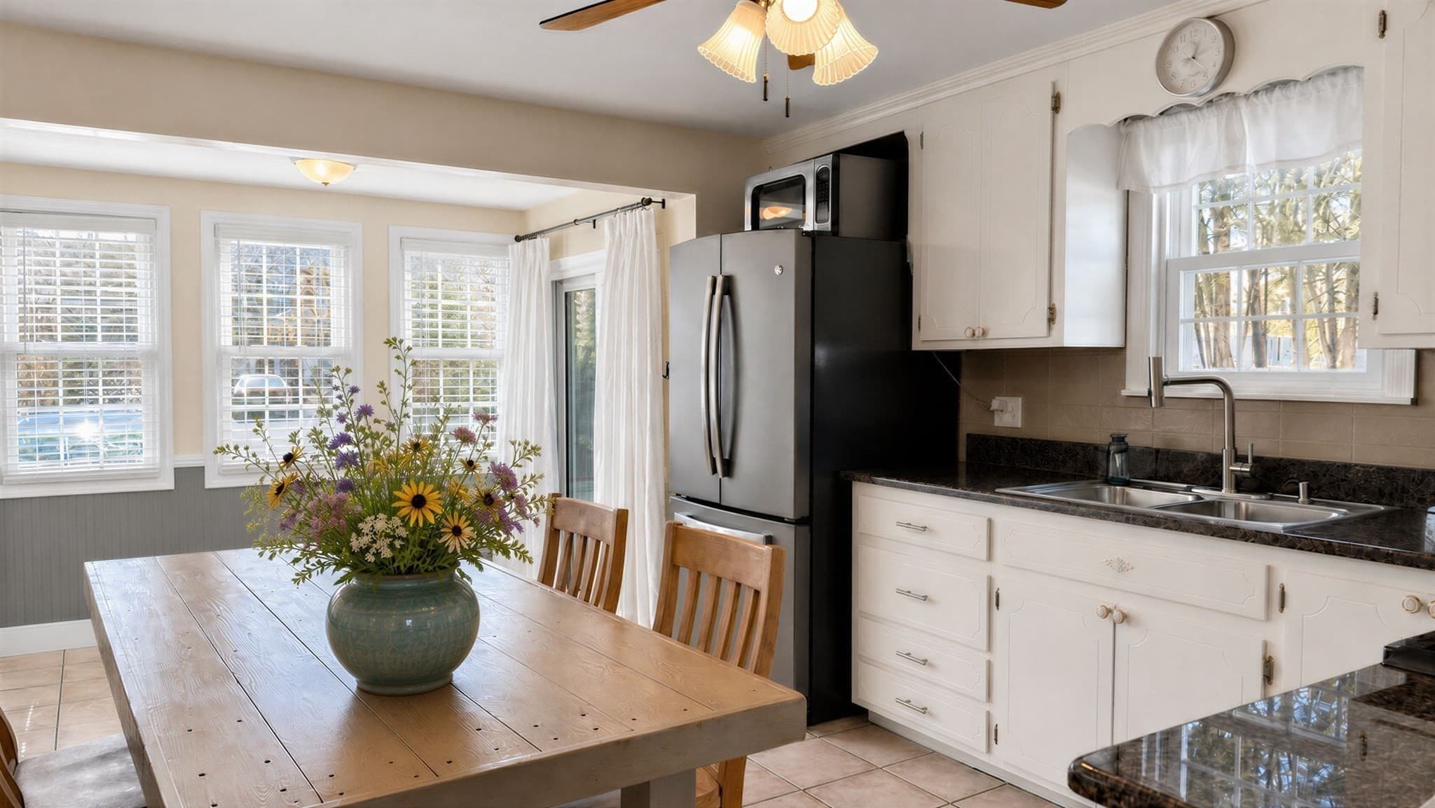 Single Family Residence at 211 Holyoke St, Ludlow MA 01056, Ludlow, photo 4 of 42