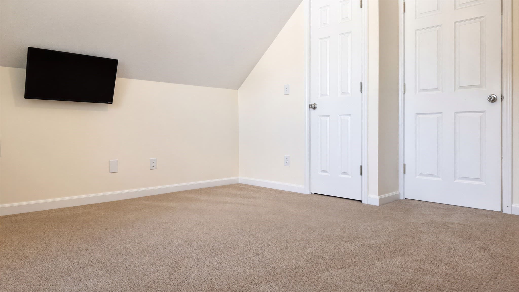 Single Family Residence at 211 Holyoke St, Ludlow MA 01056, Ludlow, photo 25 of 42