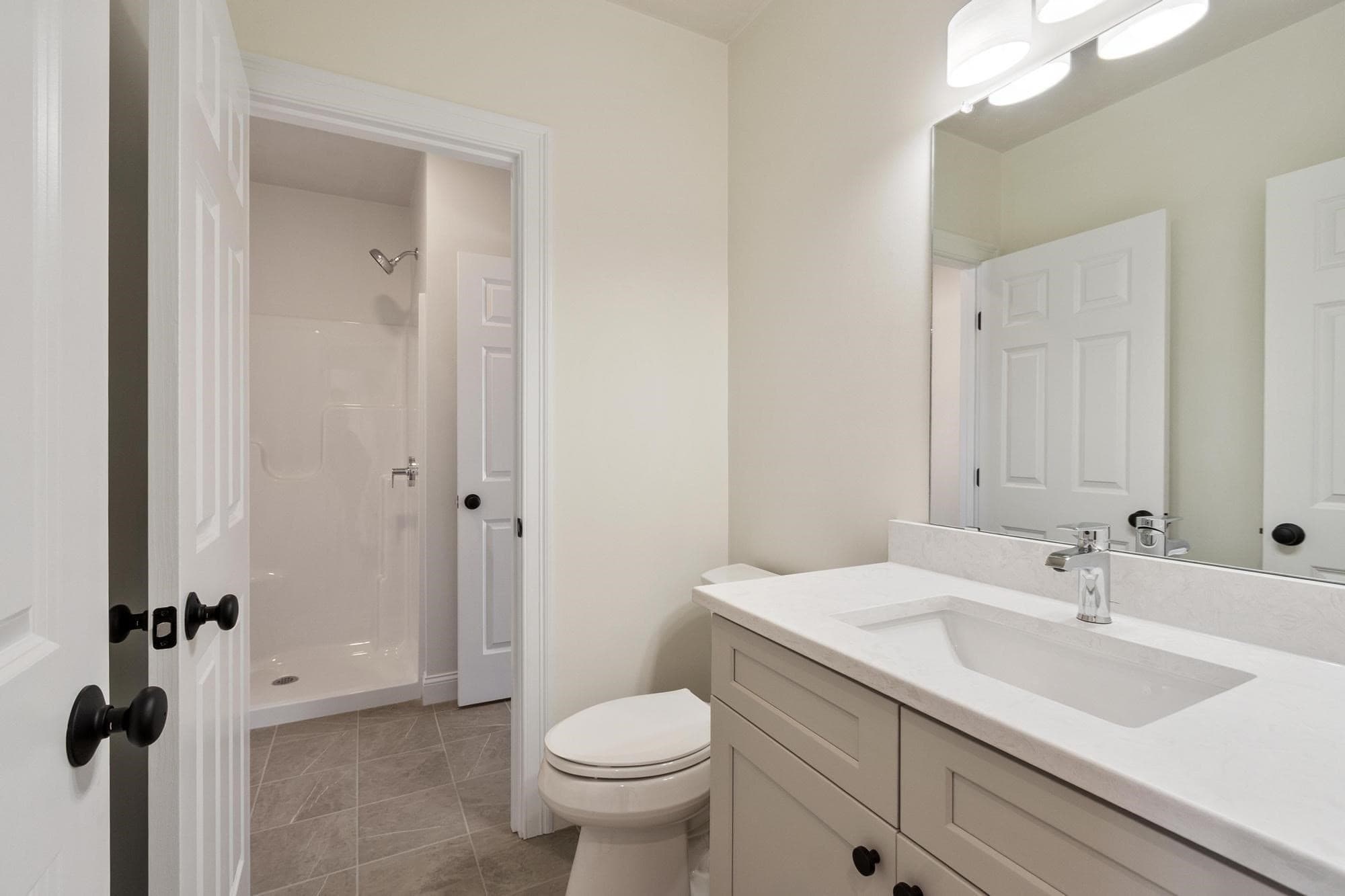 Single Family Residence at 2 Clover Glen Circle, Shrewsbury MA 01545, Shrewsbury, photo 16 of 32