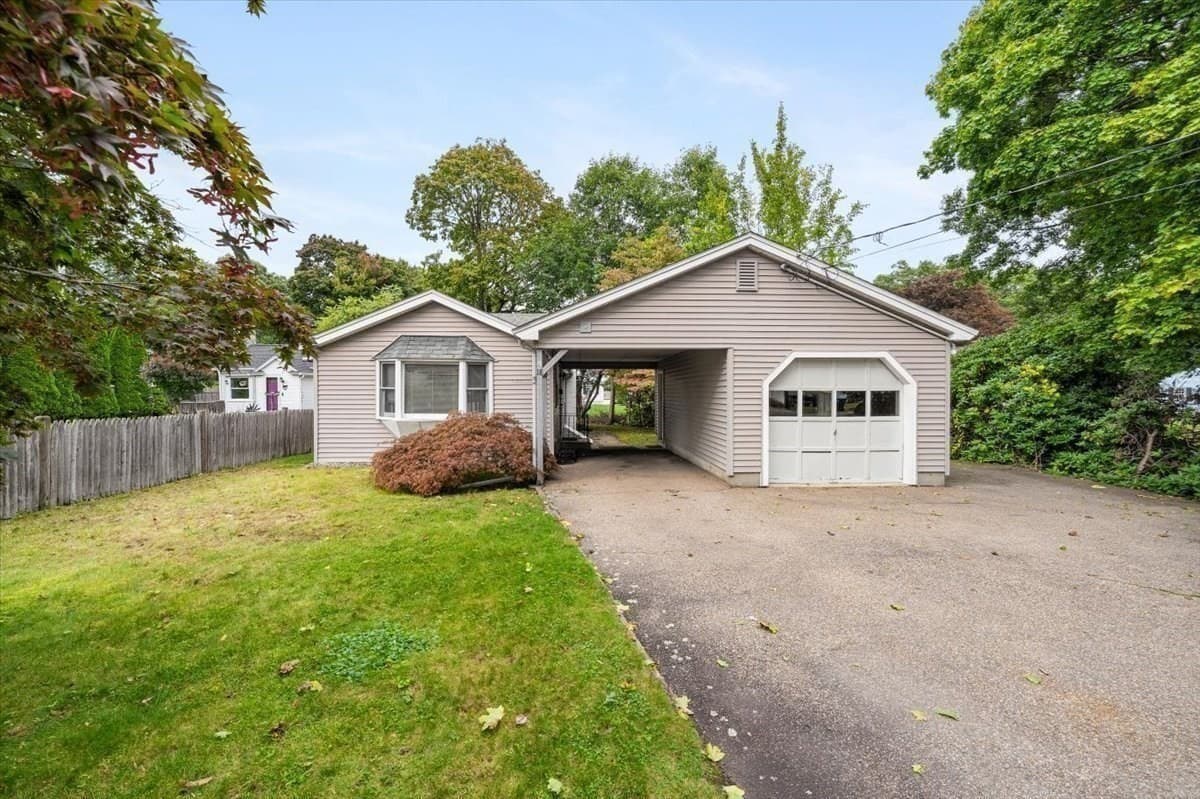 Single Family Residence at 18 Bay View Dr, Shrewsbury MA 01545, Shrewsbury, photo 19 of 23