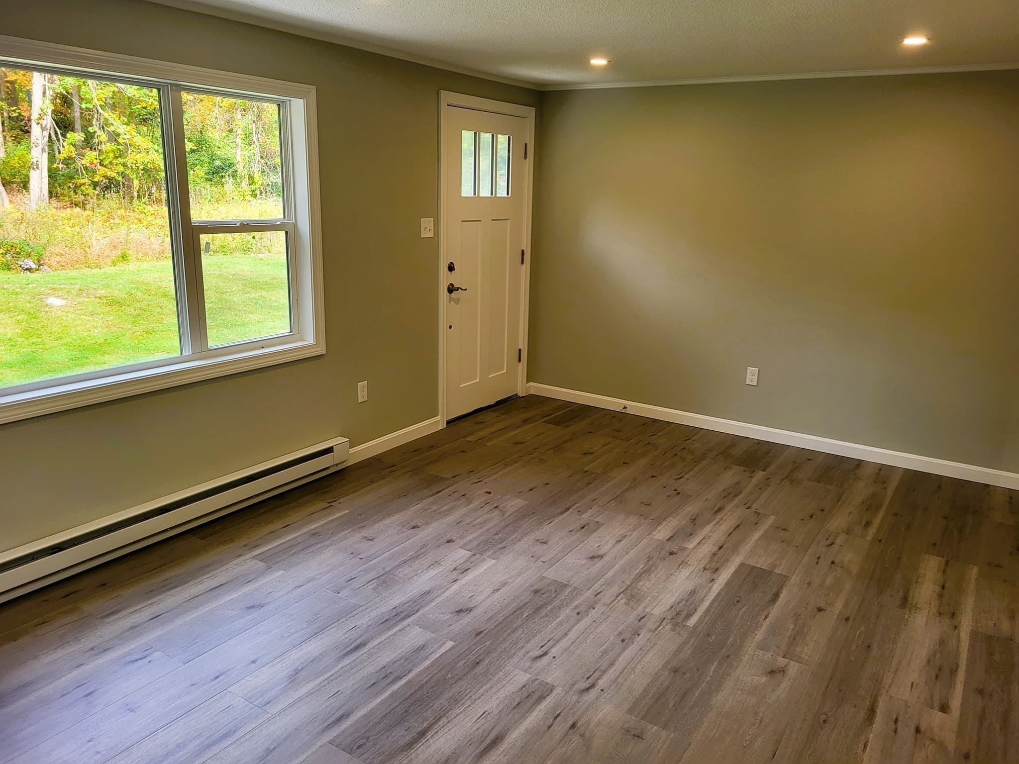 Single Family Residence at 389 Breakneck Rd, Southbridge MA 01550, Southbridge, photo 5 of 16