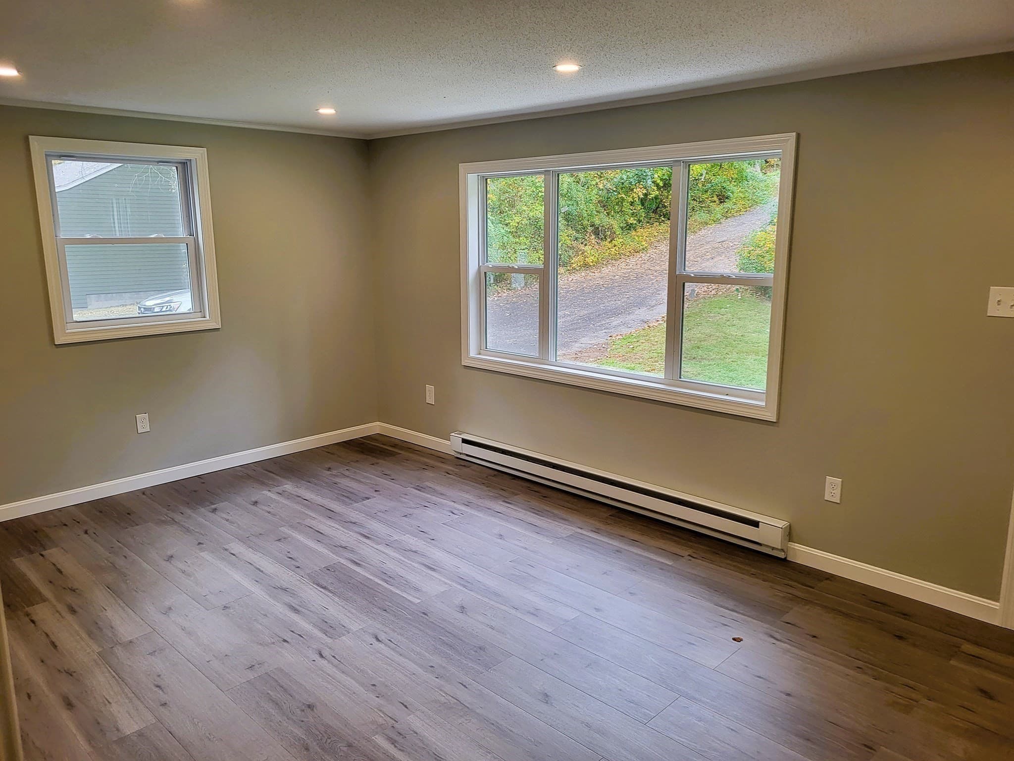 Single Family Residence at 389 Breakneck Rd, Southbridge MA 01550, Southbridge, photo 4 of 16