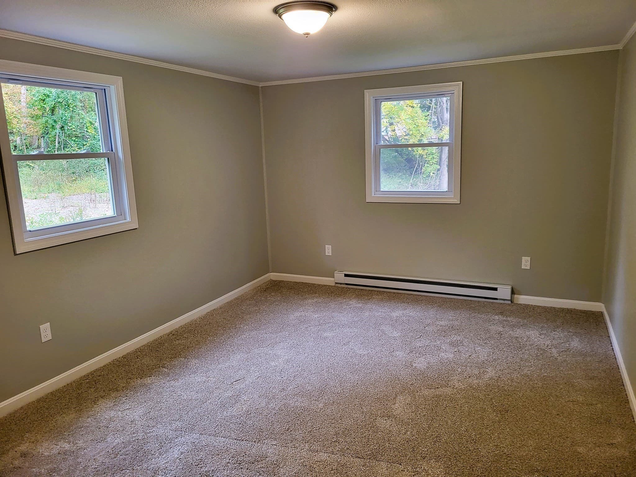 Single Family Residence at 389 Breakneck Rd, Southbridge MA 01550, Southbridge, photo 8 of 16