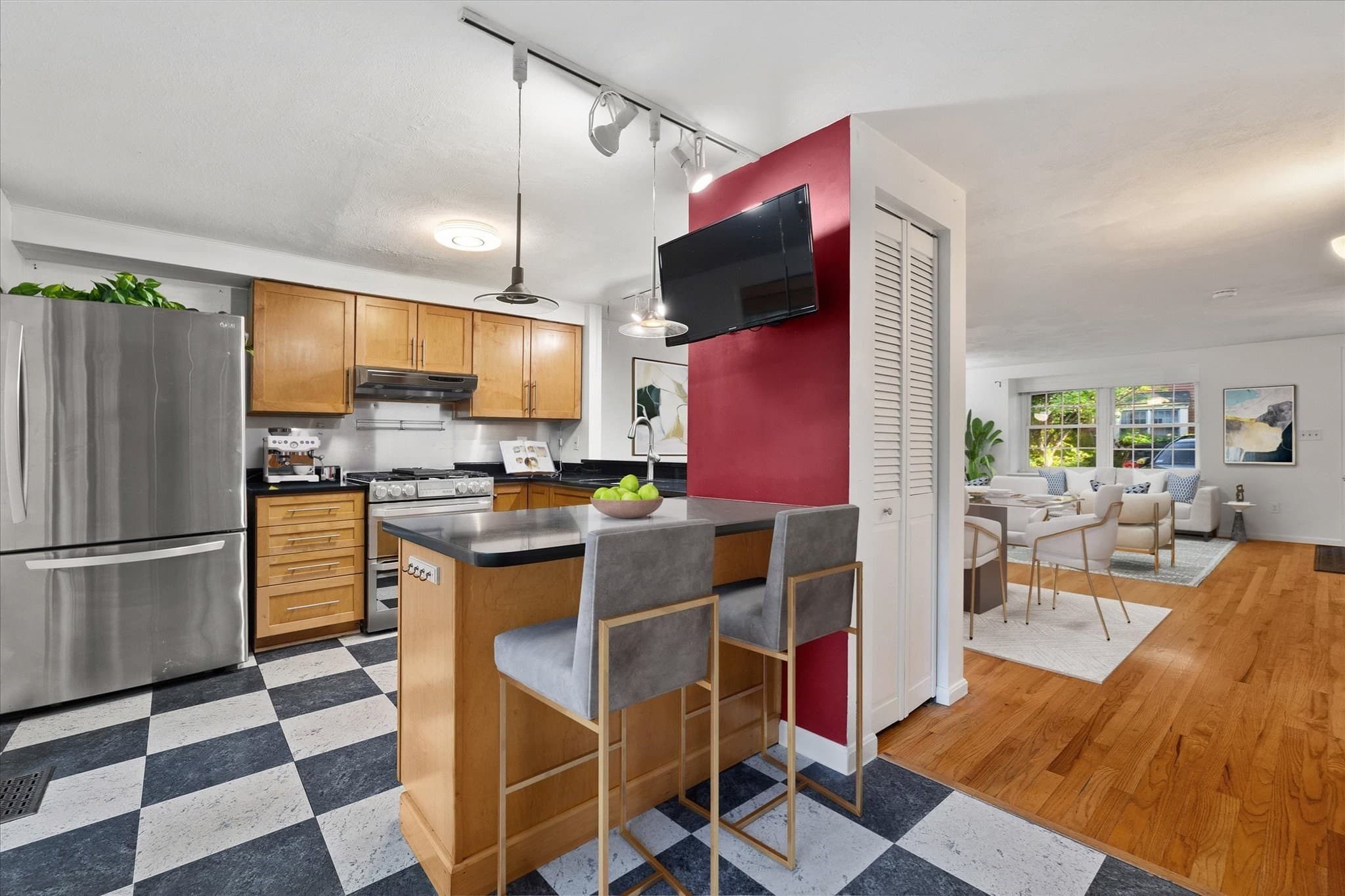 Condominium at 111 Brigham St # 11B, Hudson MA 01749, Hudson, photo 7 of 31