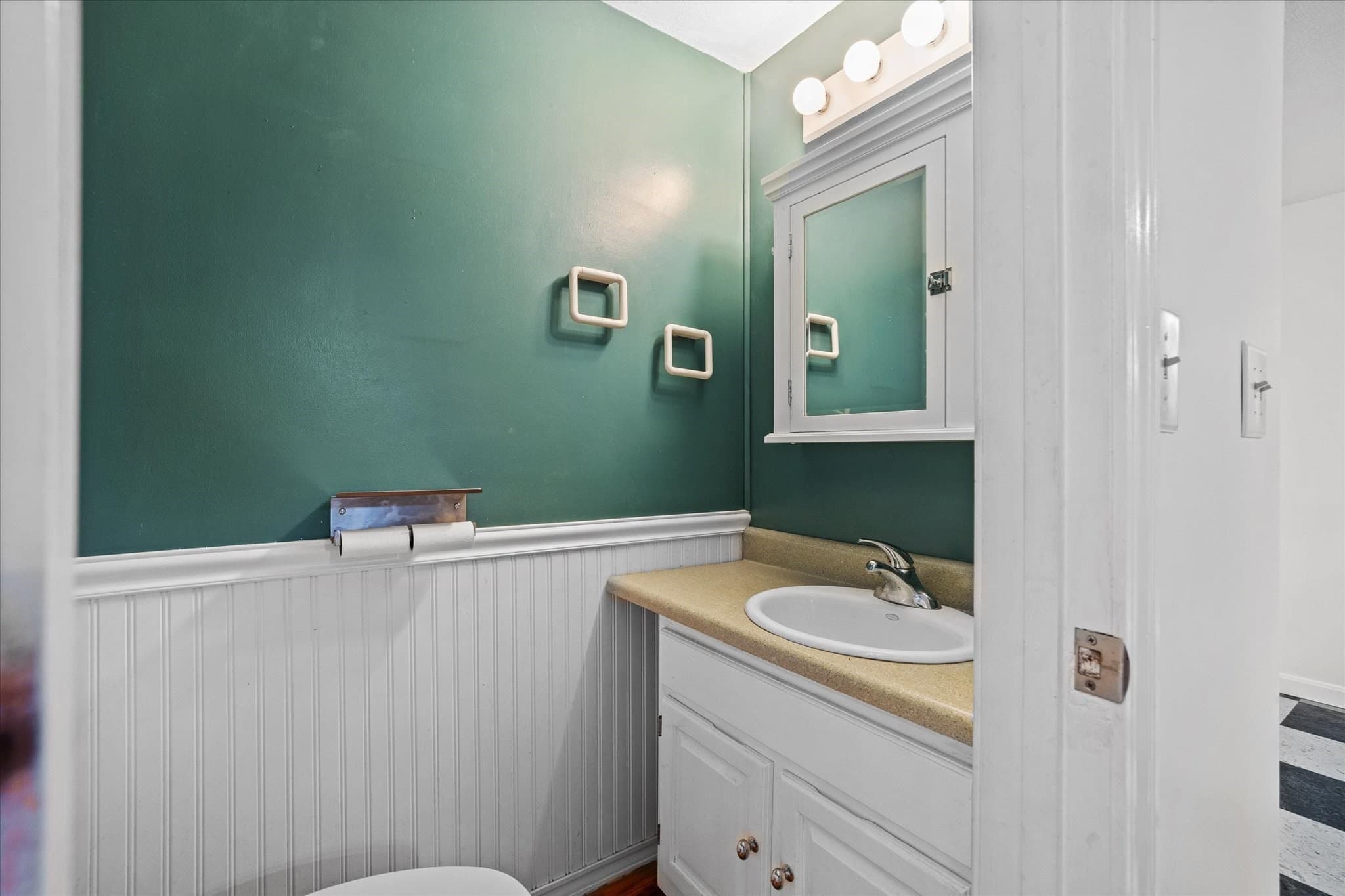 Condominium at 111 Brigham St # 11B, Hudson MA 01749, Hudson, photo 18 of 31