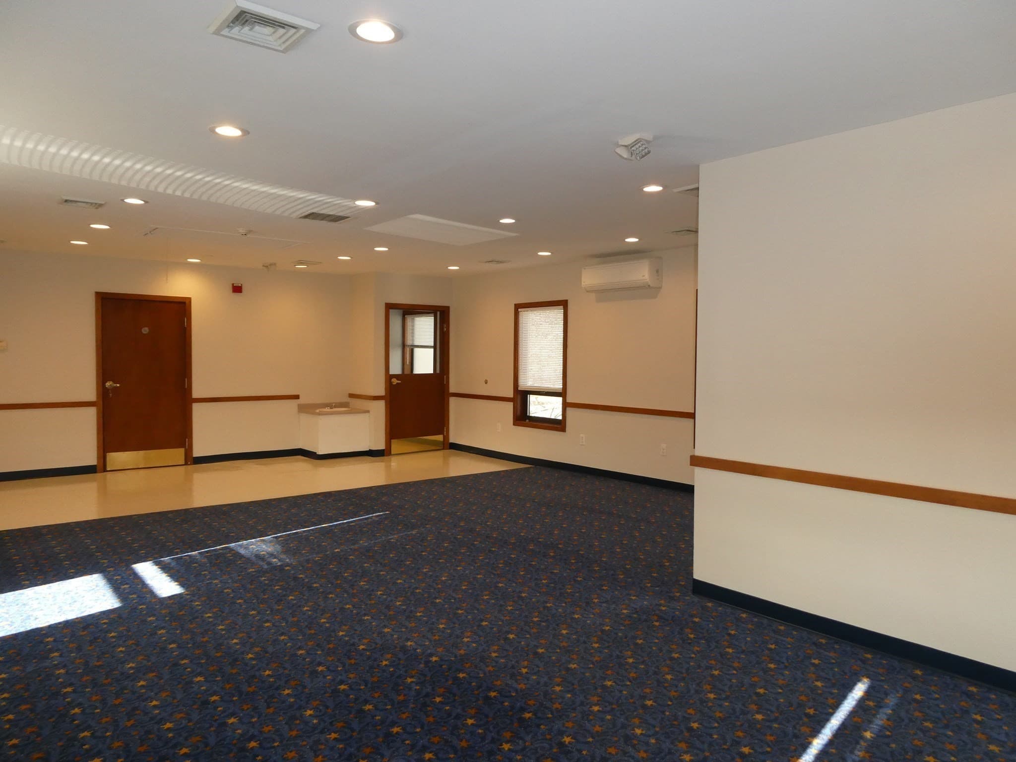 Commercial Sale at 445 Faunce Corner Rd, Dartmouth MA 02747, Dartmouth, photo 20 of 30