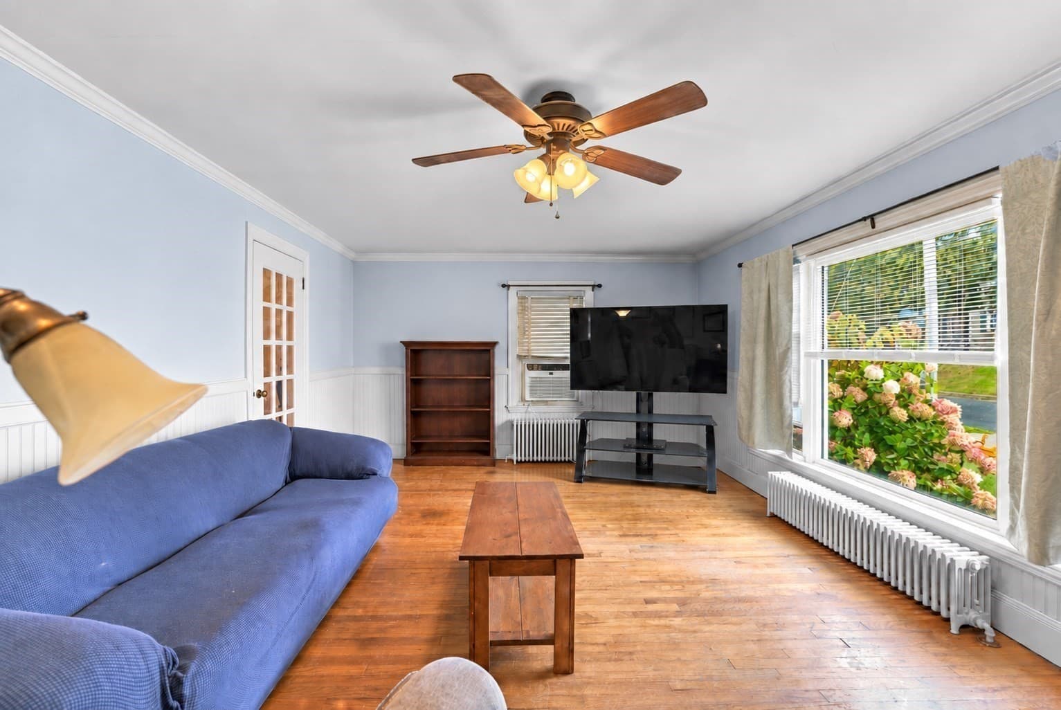 Single Family Residence at 19 Nautilus St, New Bedford MA 02744, New Bedford, photo 3 of 17