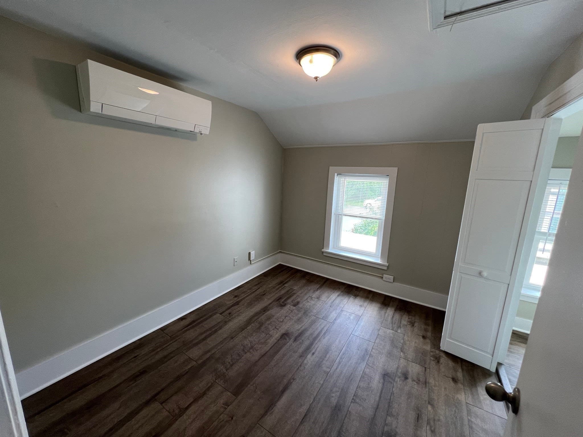 3 Family at 122 S Silver Ln, Sunderland MA 01375, photo 17 of 42