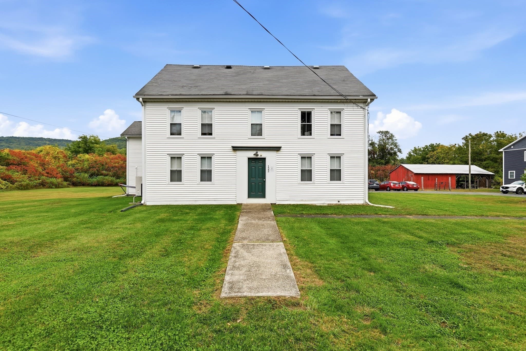 122 S Silver Ln, Sunderland MA 01375